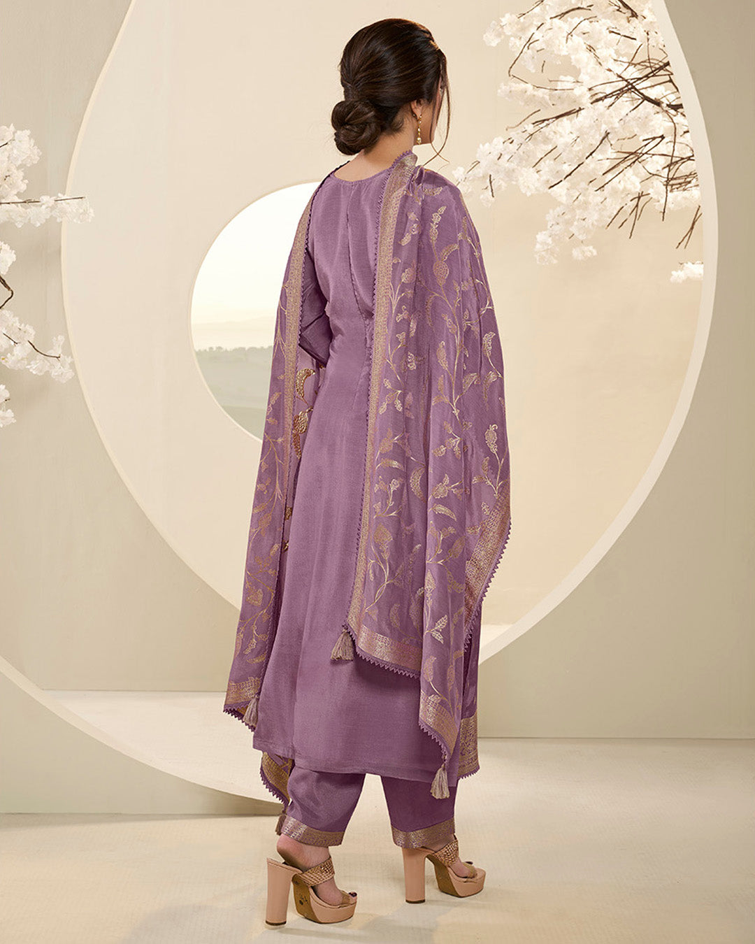 Khushi Kamiz &amp; Pant - Roop Darshan