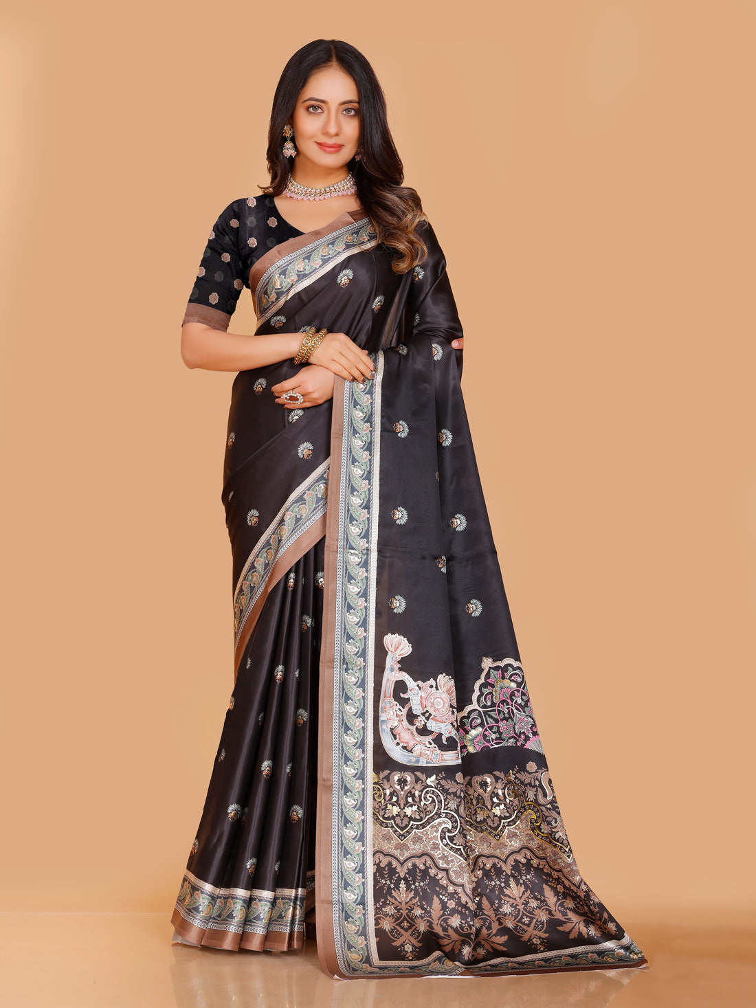 Navya Saree