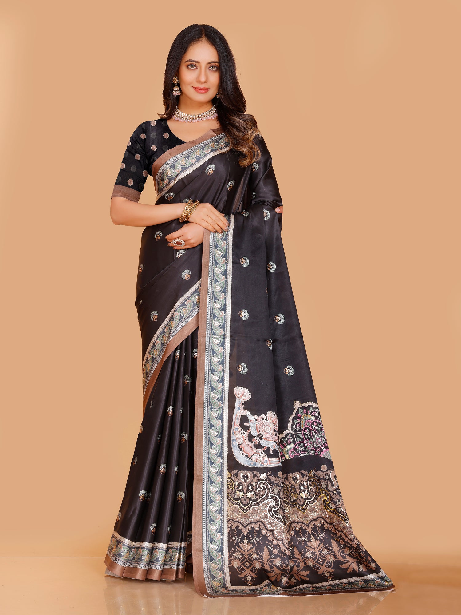 Navya Saree