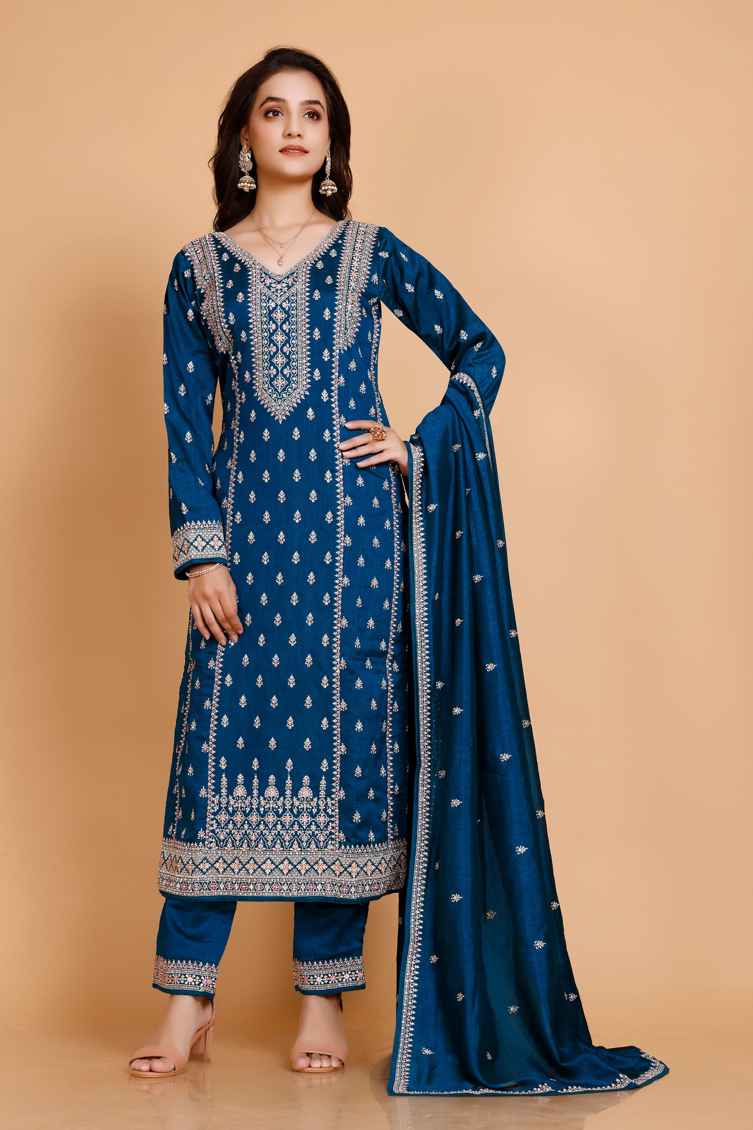 Divya Kamiz &amp; Pant - Roop Darshan