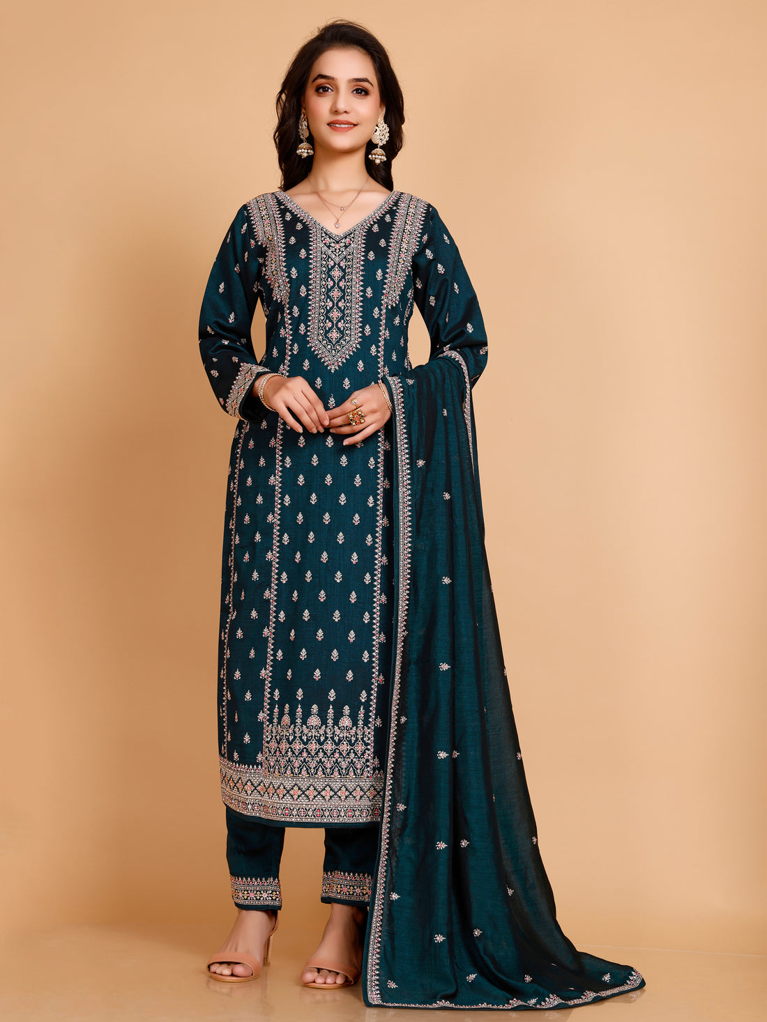 Divya Kamiz &amp; Pant - Roop Darshan