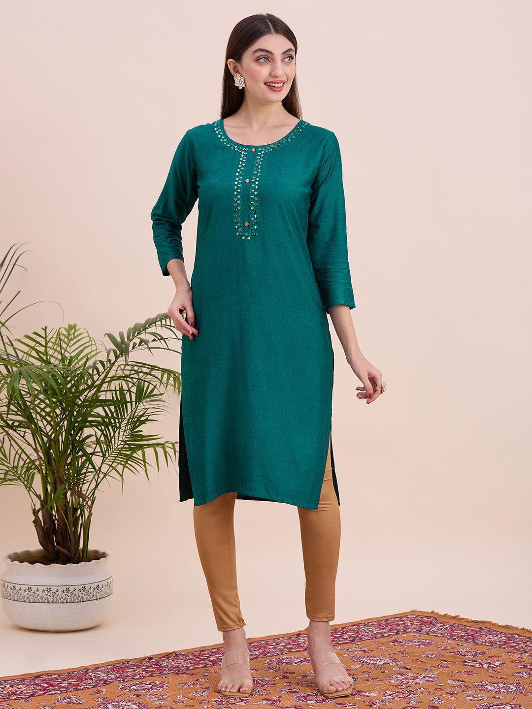 Yami Kurti - Roop Darshan