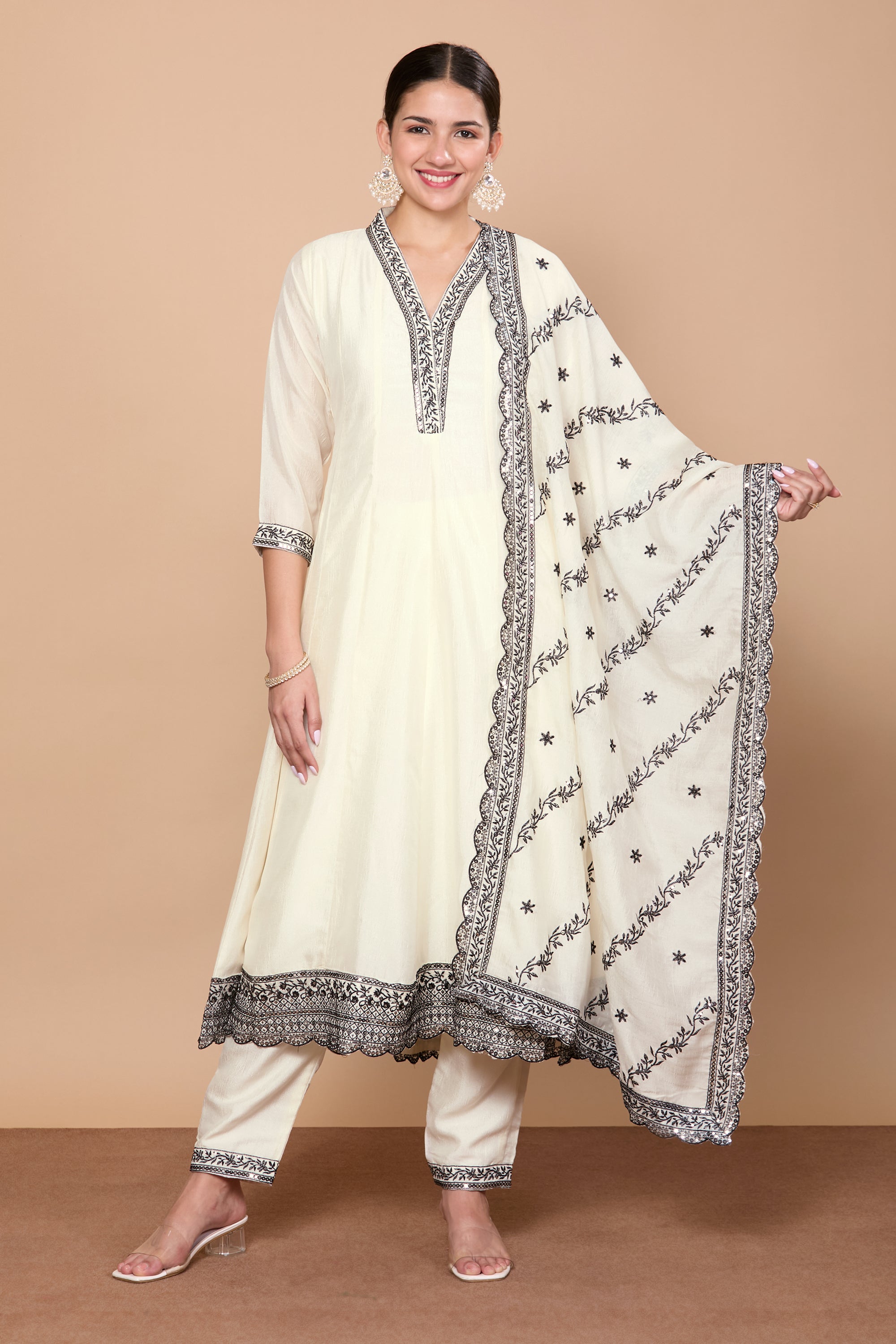 Aarohi Flair Kamiz &amp; Pant - Roop Darshan