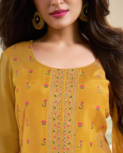 Priyanka Kamiz &amp; Pant