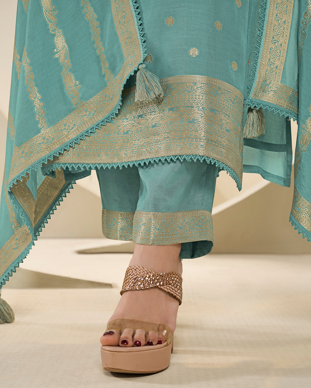 Ella Kamiz &amp; Pant - Roop Darshan