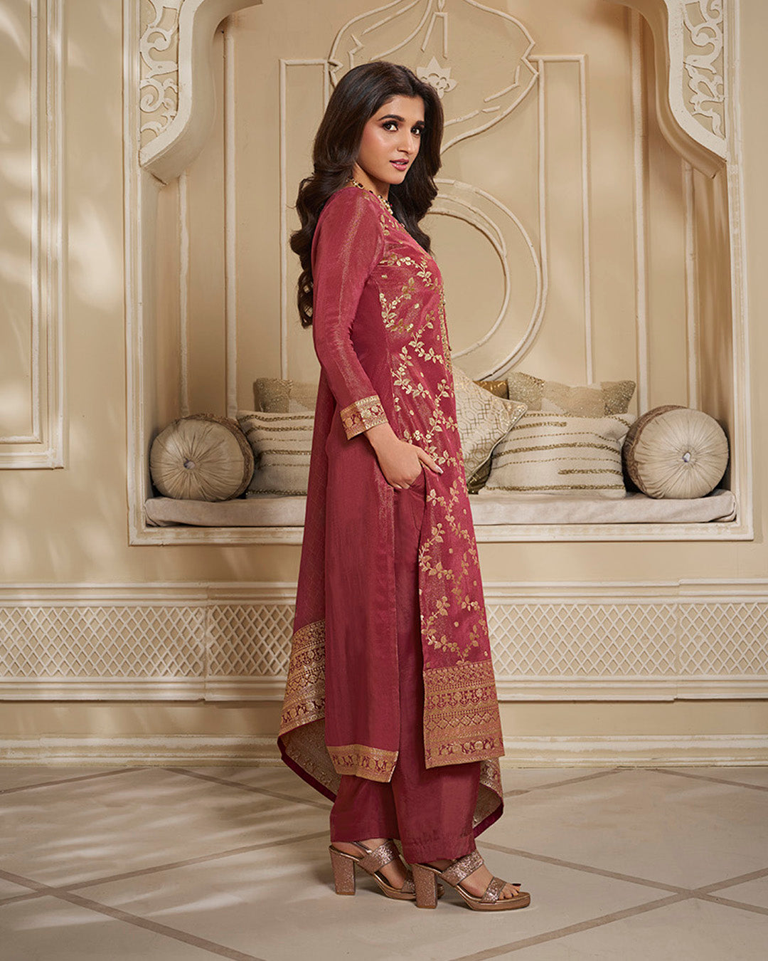 Heena Kamiz &amp; Pant - Roop Darshan