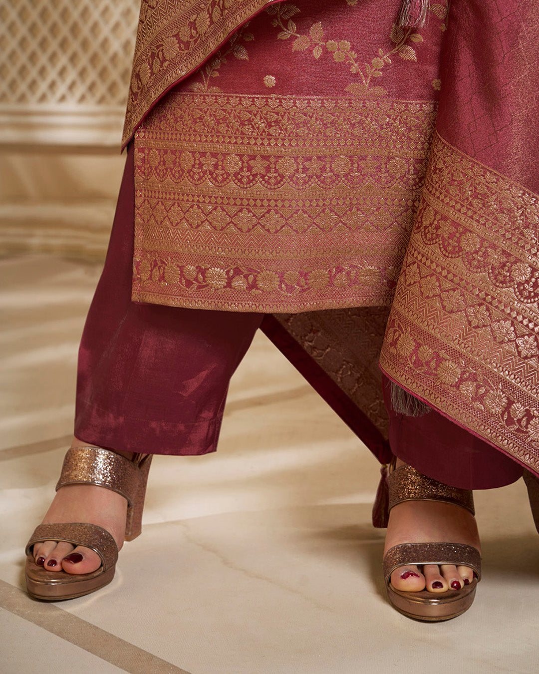 Heena Kamiz &amp; Pant - Roop Darshan