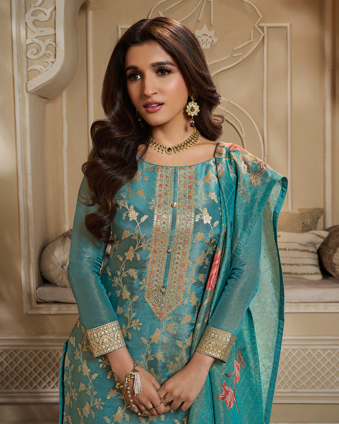 Mahira Kamiz &amp; Pant - Roop Darshan