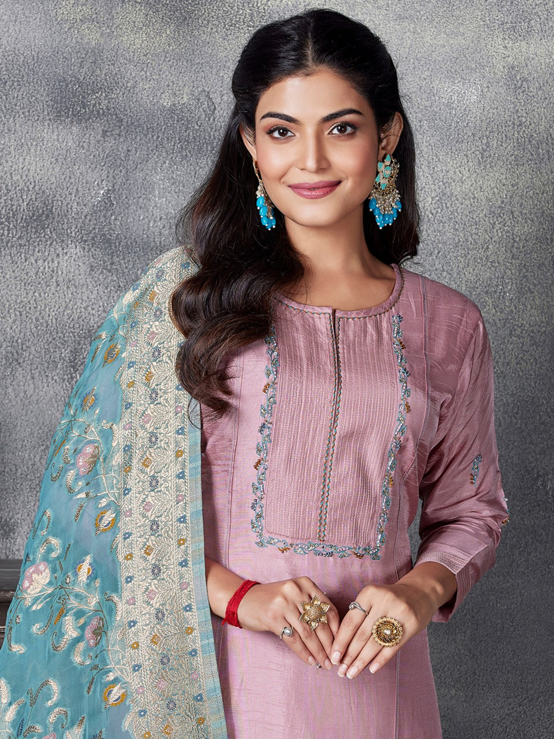 Vamika Kamiz &amp; Pant - Roop Darshan