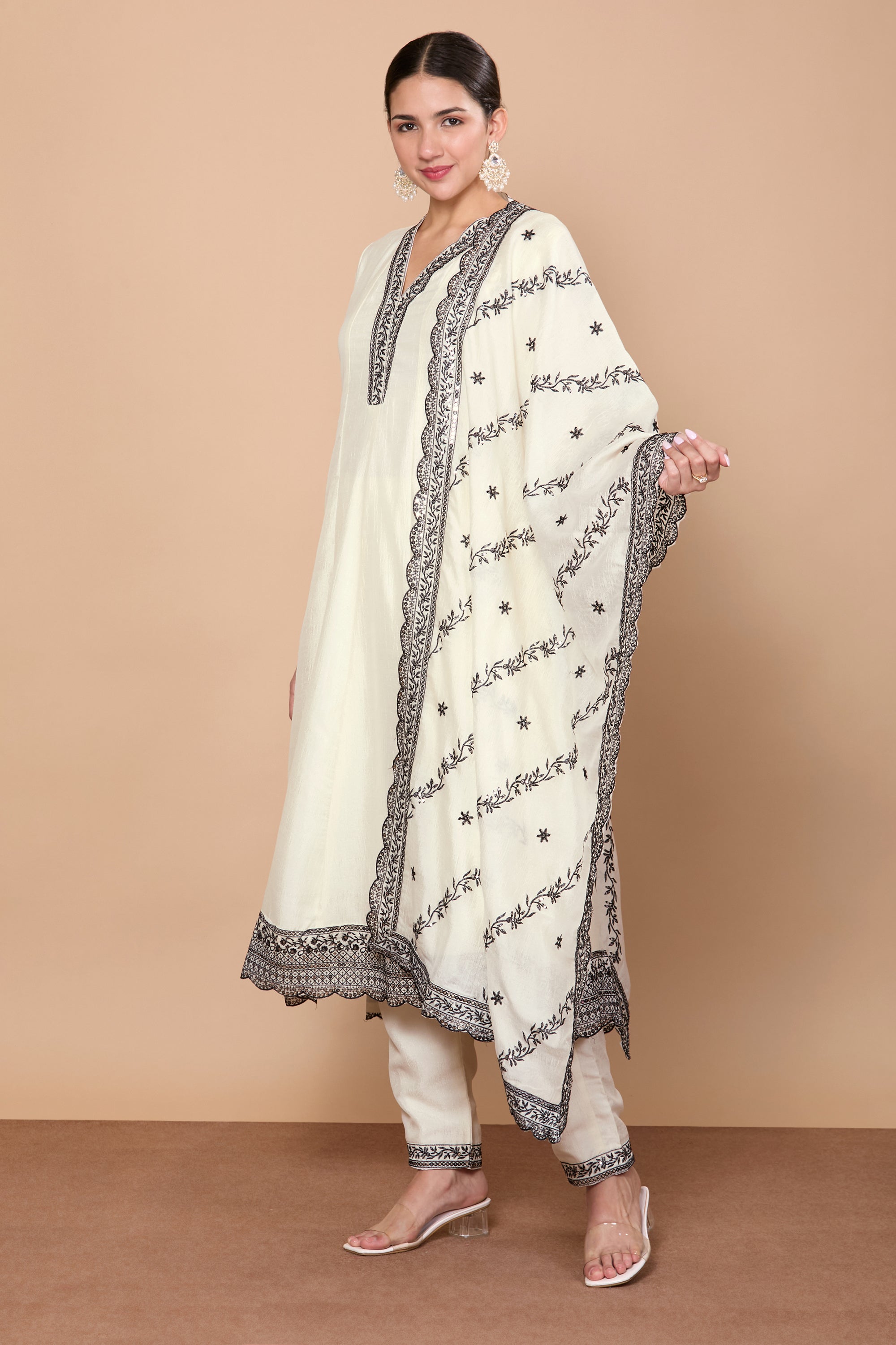 Aarohi Flair Kamiz &amp; Pant - Roop Darshan