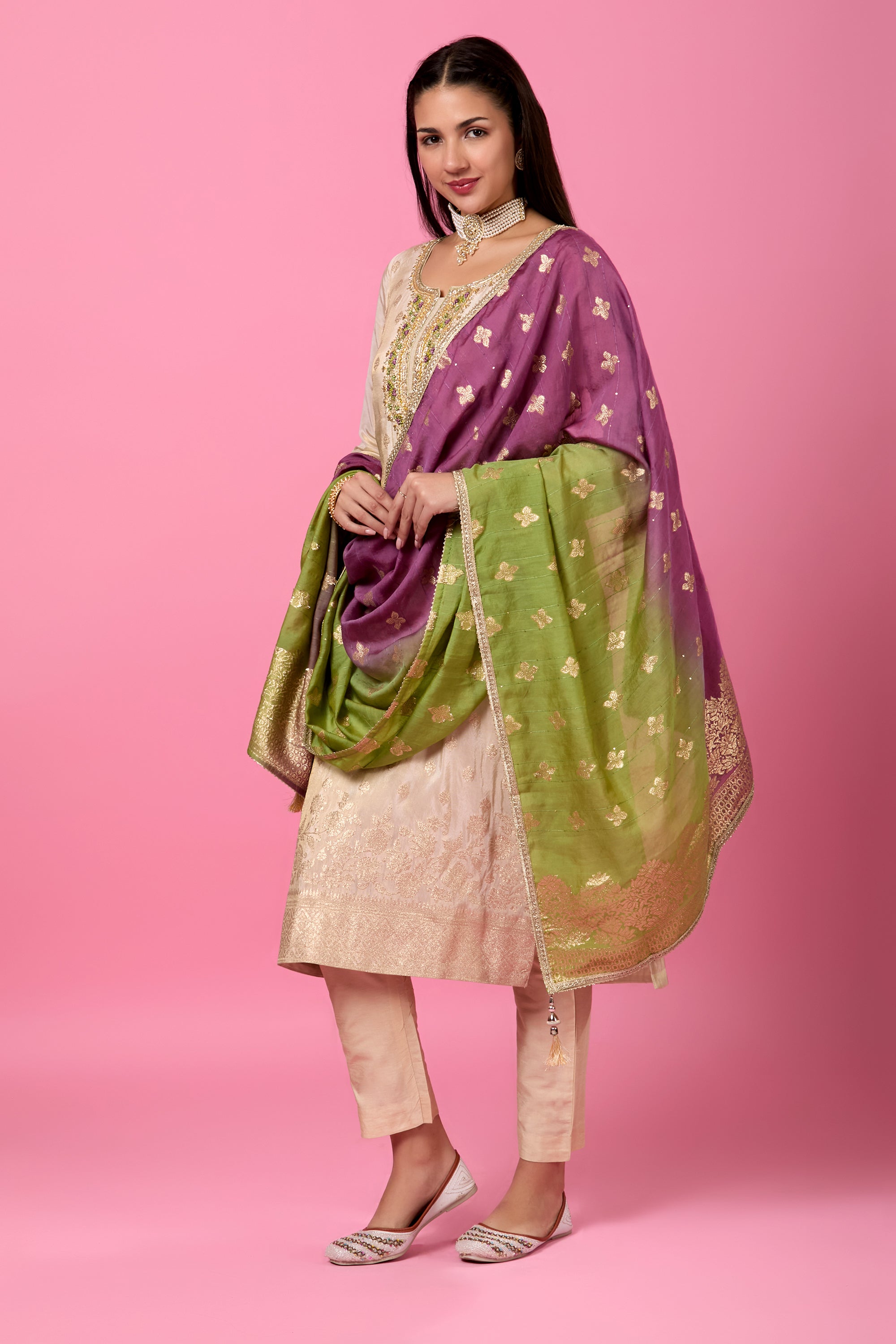 Raahi Kamiz &amp; Pant - Roop Darshan