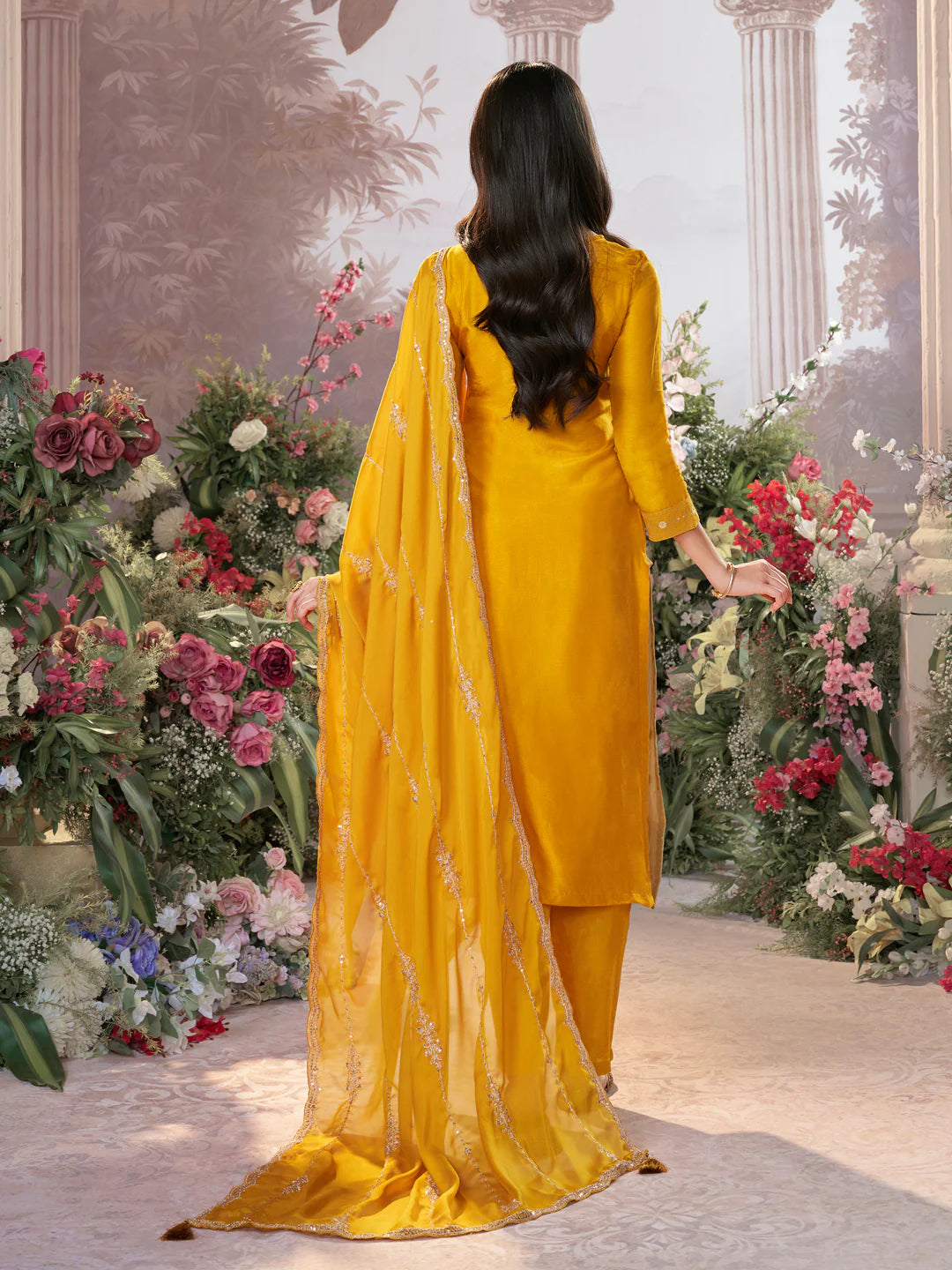 Isha Kamiz &amp; Pant - Roop Darshan