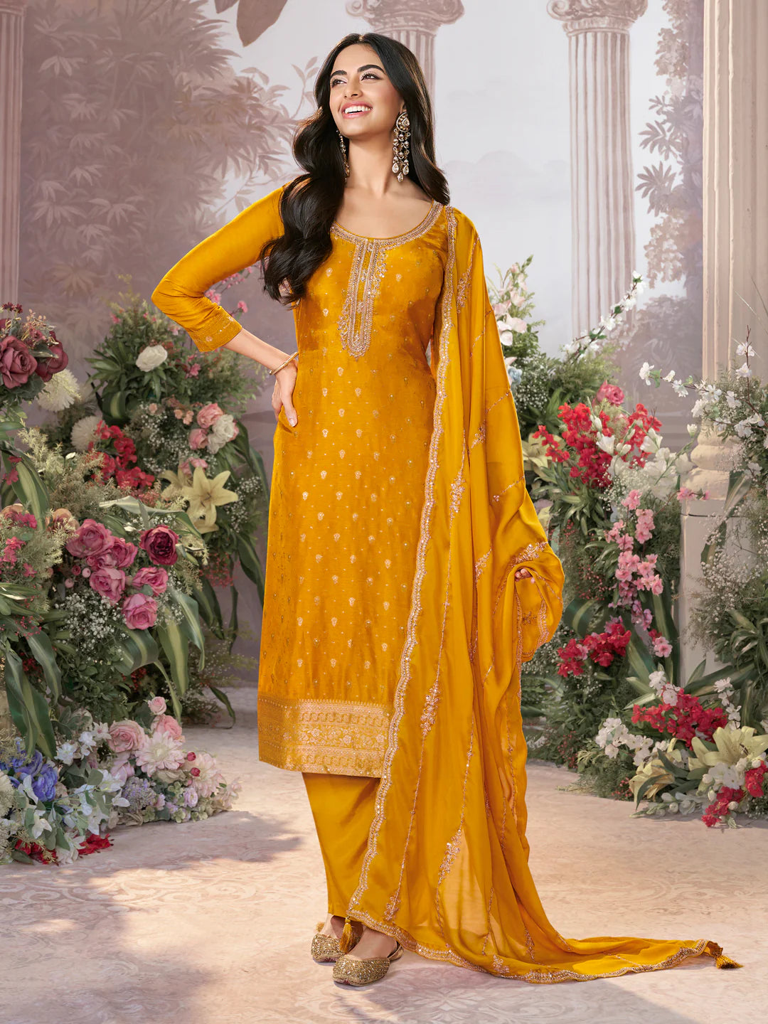 Isha Kamiz &amp; Pant - Roop Darshan