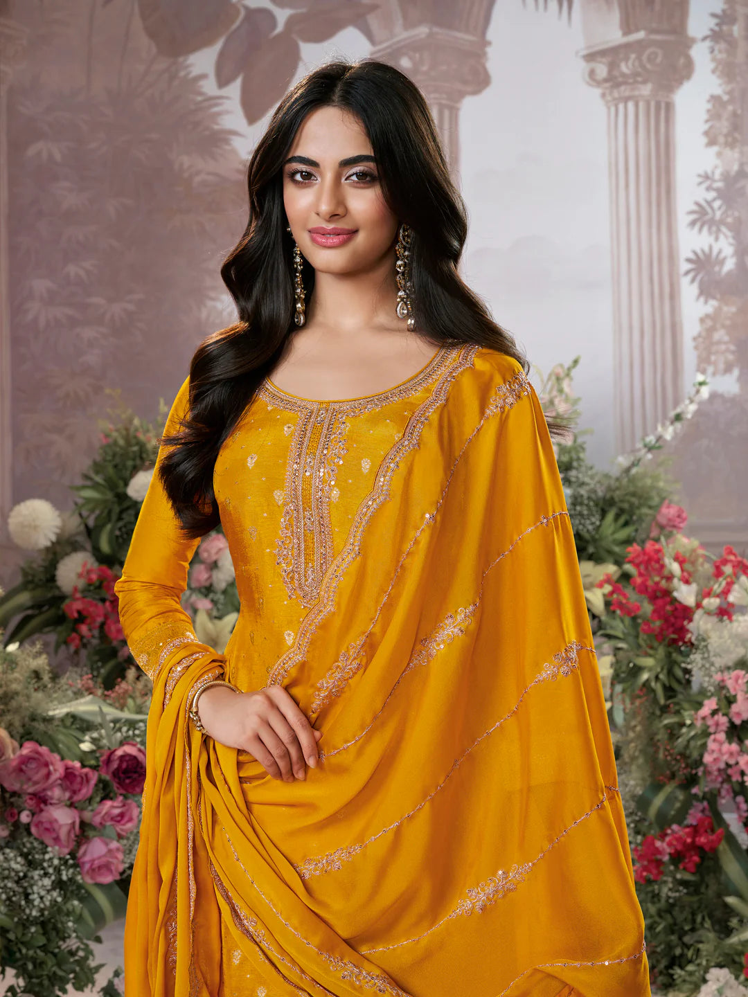 Isha Kamiz &amp; Pant - Roop Darshan