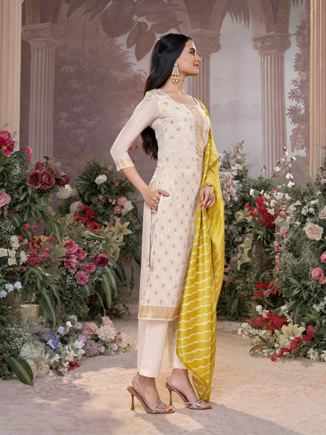 Nilam Kamiz &amp; Pant - Roop Darshan