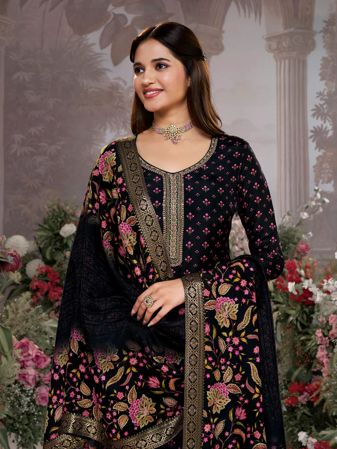 Darshini Kamiz &amp; Pant - Roop Darshan