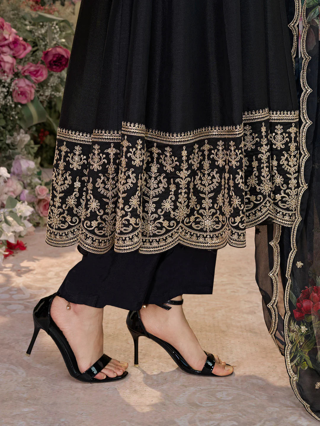 Saesha Flair Suit - Roop Darshan