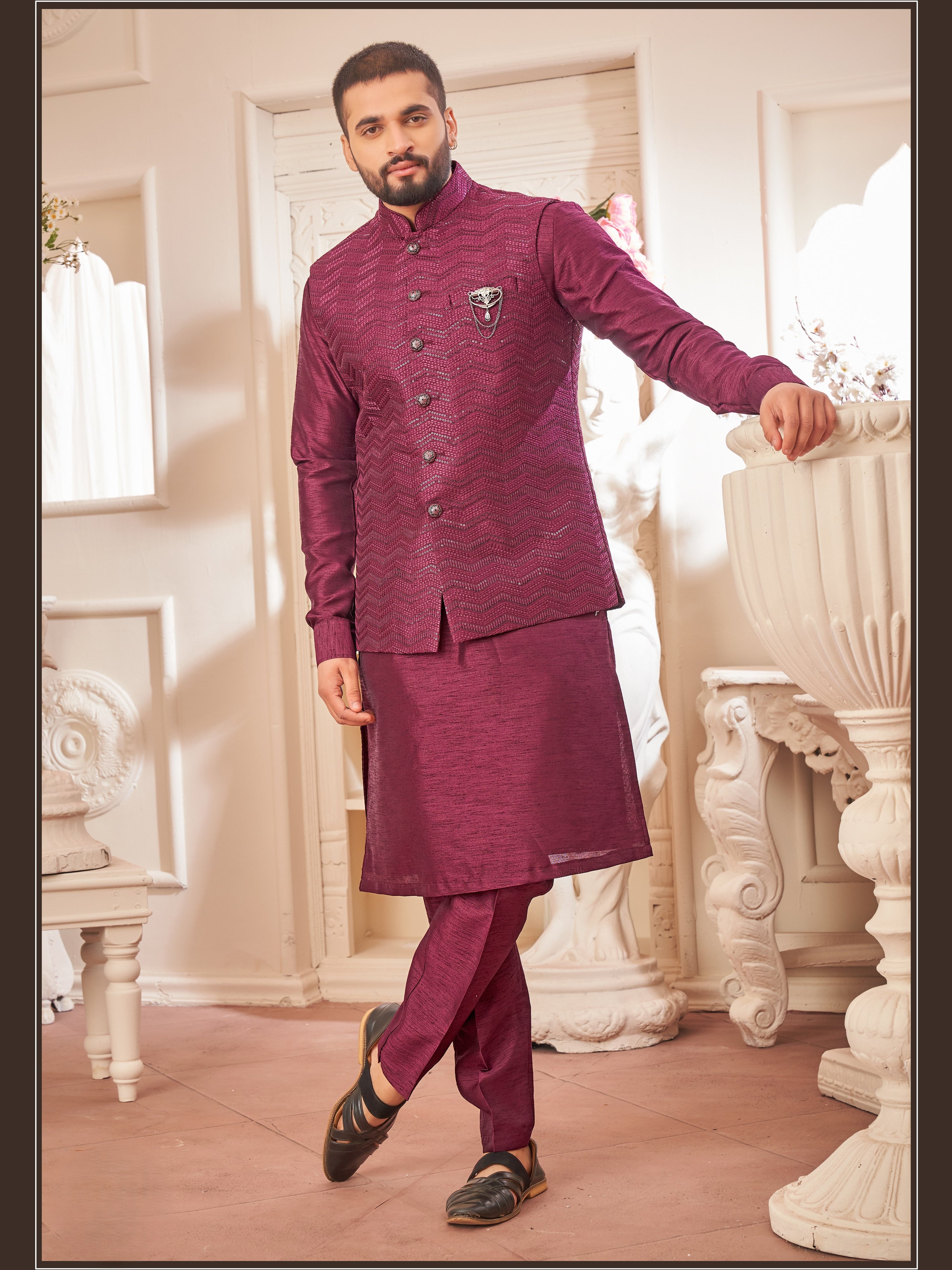 Mens Kurta Set With Jacket - Roop Darshan