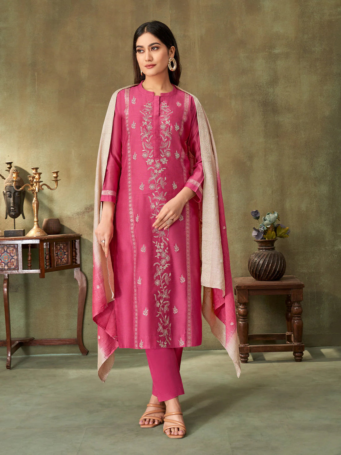 Kiara Kamiz &amp; Pant - Roop Darshan