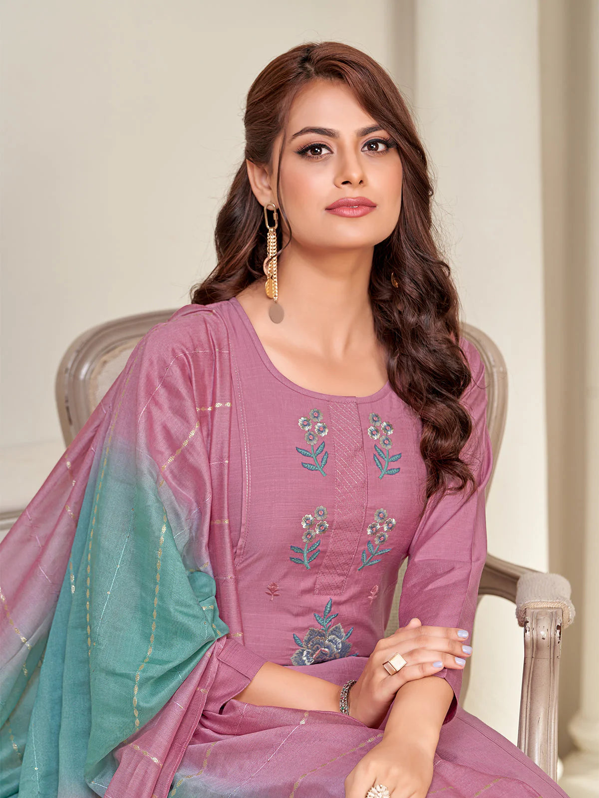 Diksha Kamiz &amp; Pant - Roop Darshan