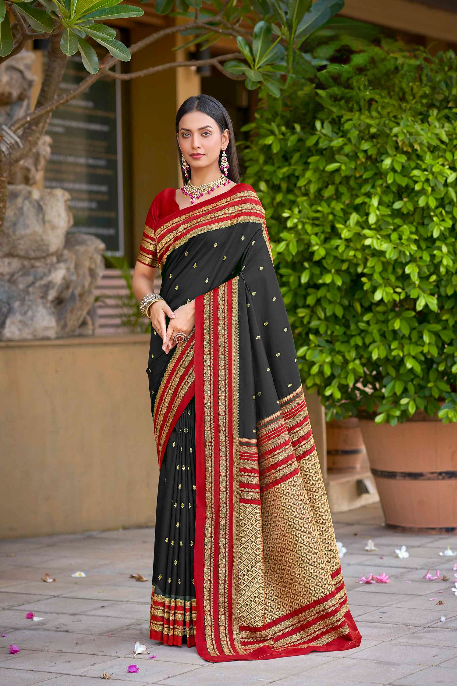 Kanika Weaving Silk Saree - Roop Darshan