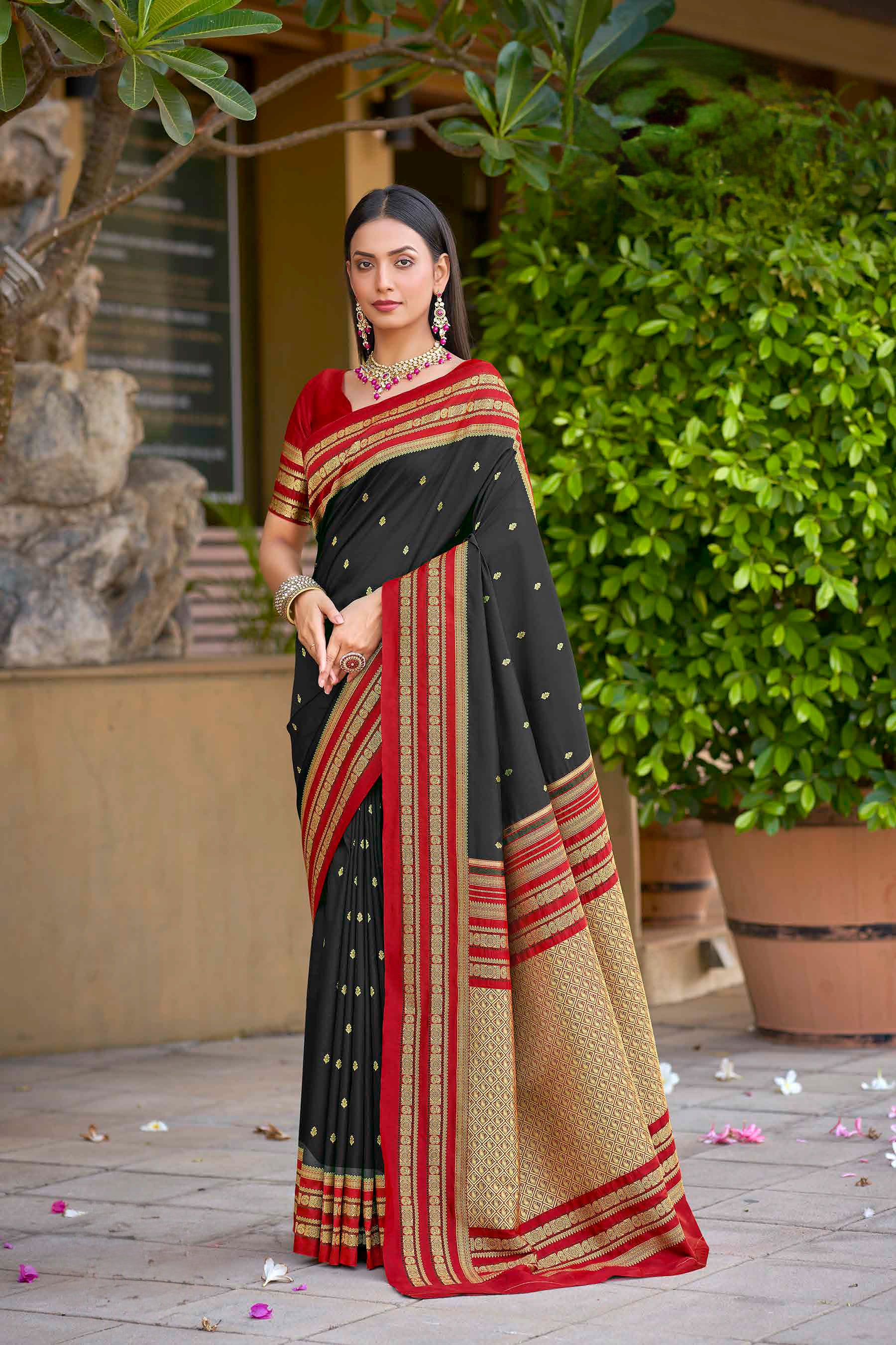 Kanika Weaving Silk Saree - Roop Darshan