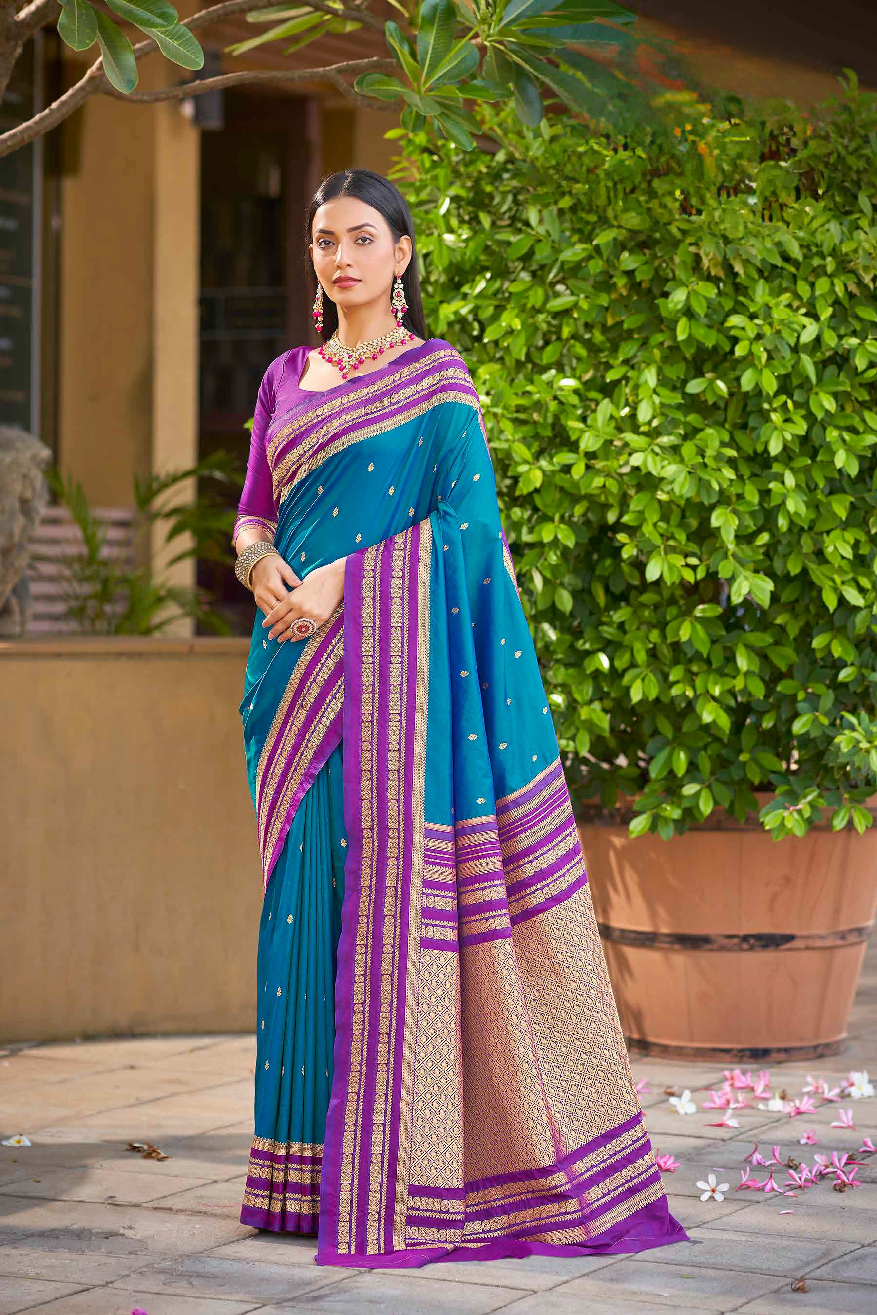 Kanika Weaving Silk Saree - Roop Darshan