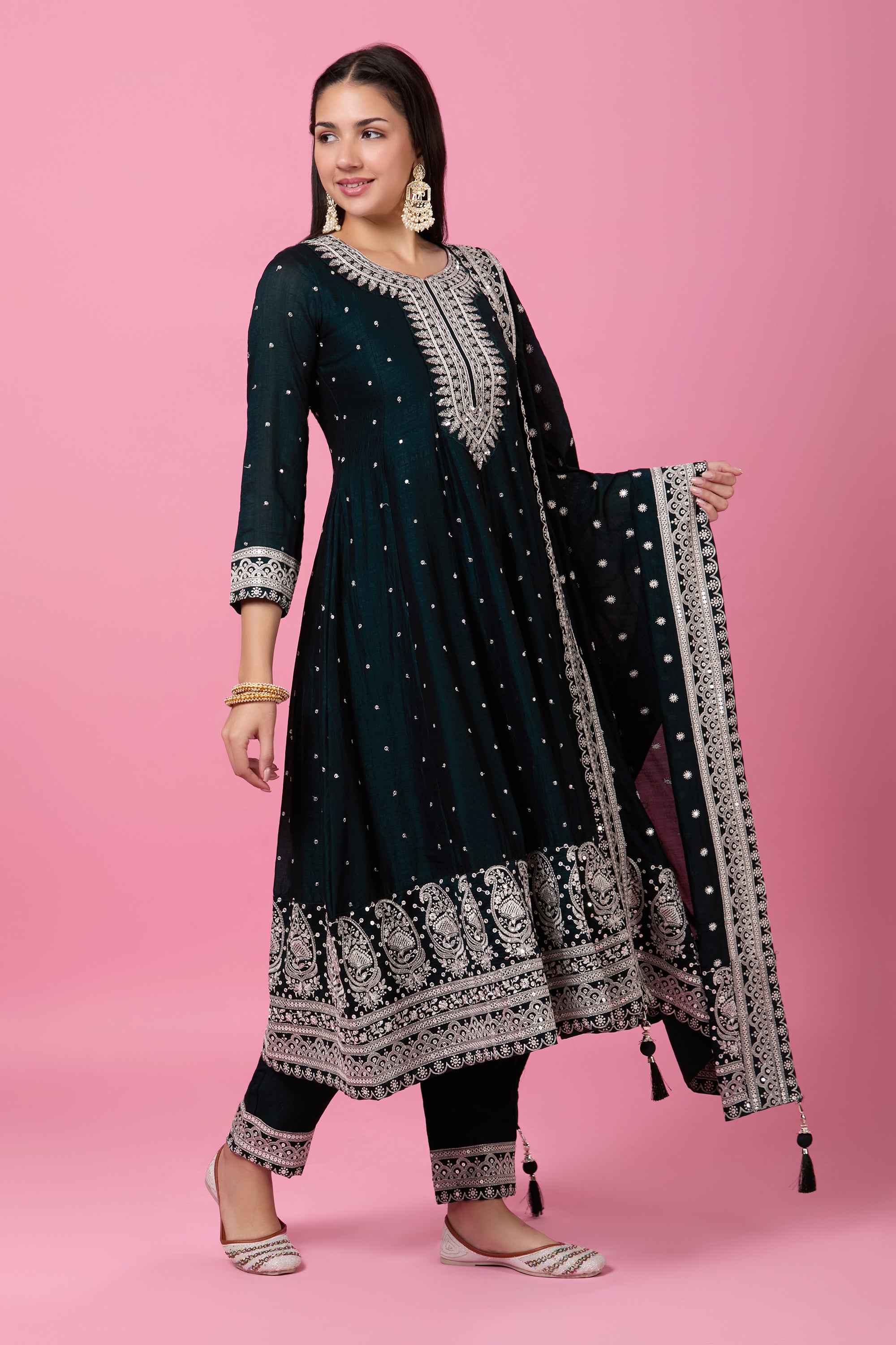 Roshani Kamiz &amp; Pant - Roop Darshan
