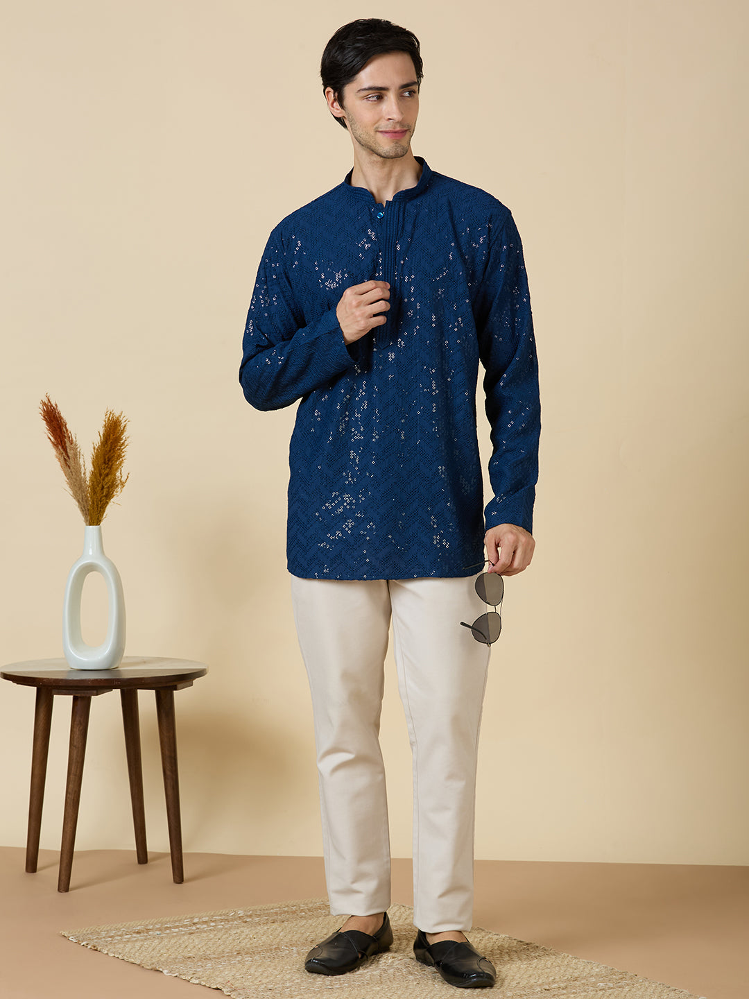 Saarth Chikankari Short Kurta