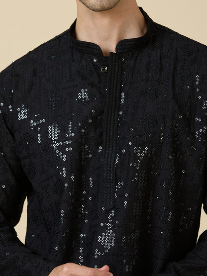 Vrij Chikankari Short Kurta