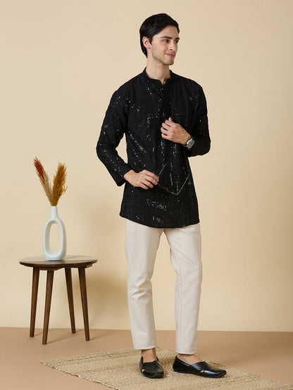 Vrij Chikankari Short Kurta