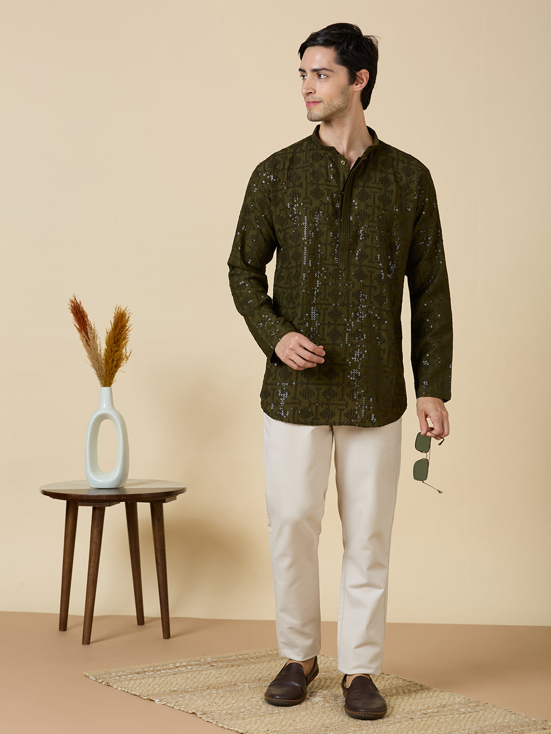 Vrij Chikankari Short Kurta