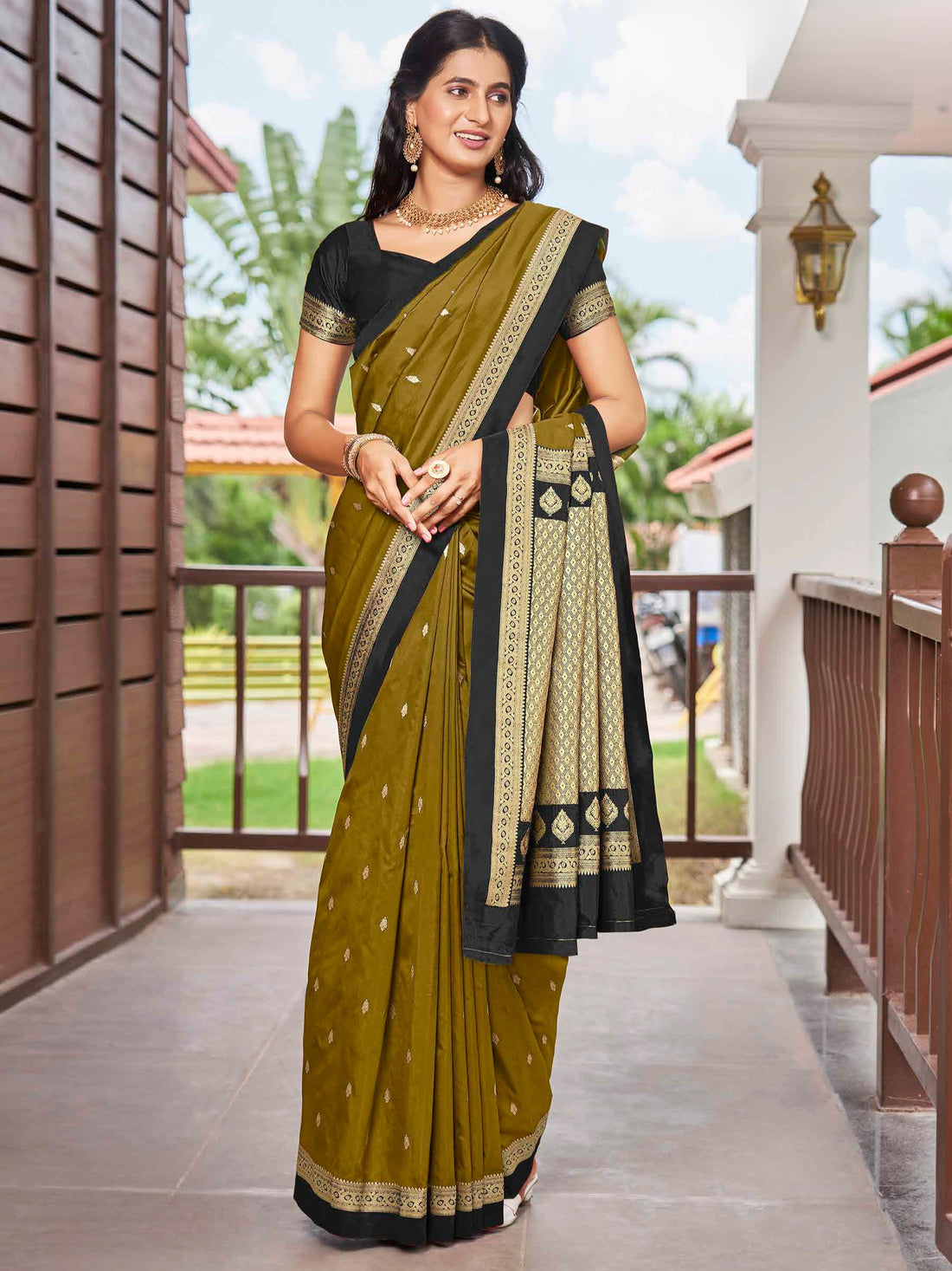 Pihu Weaving Silk Saree - Roop Darshan