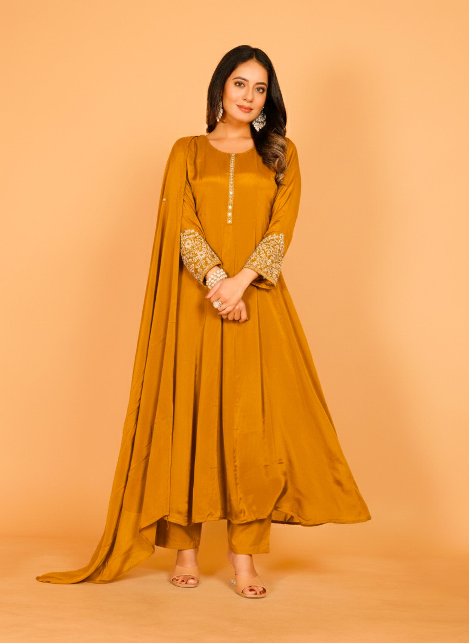 Kesri Kamiz &amp; Pant - Roop Darshan