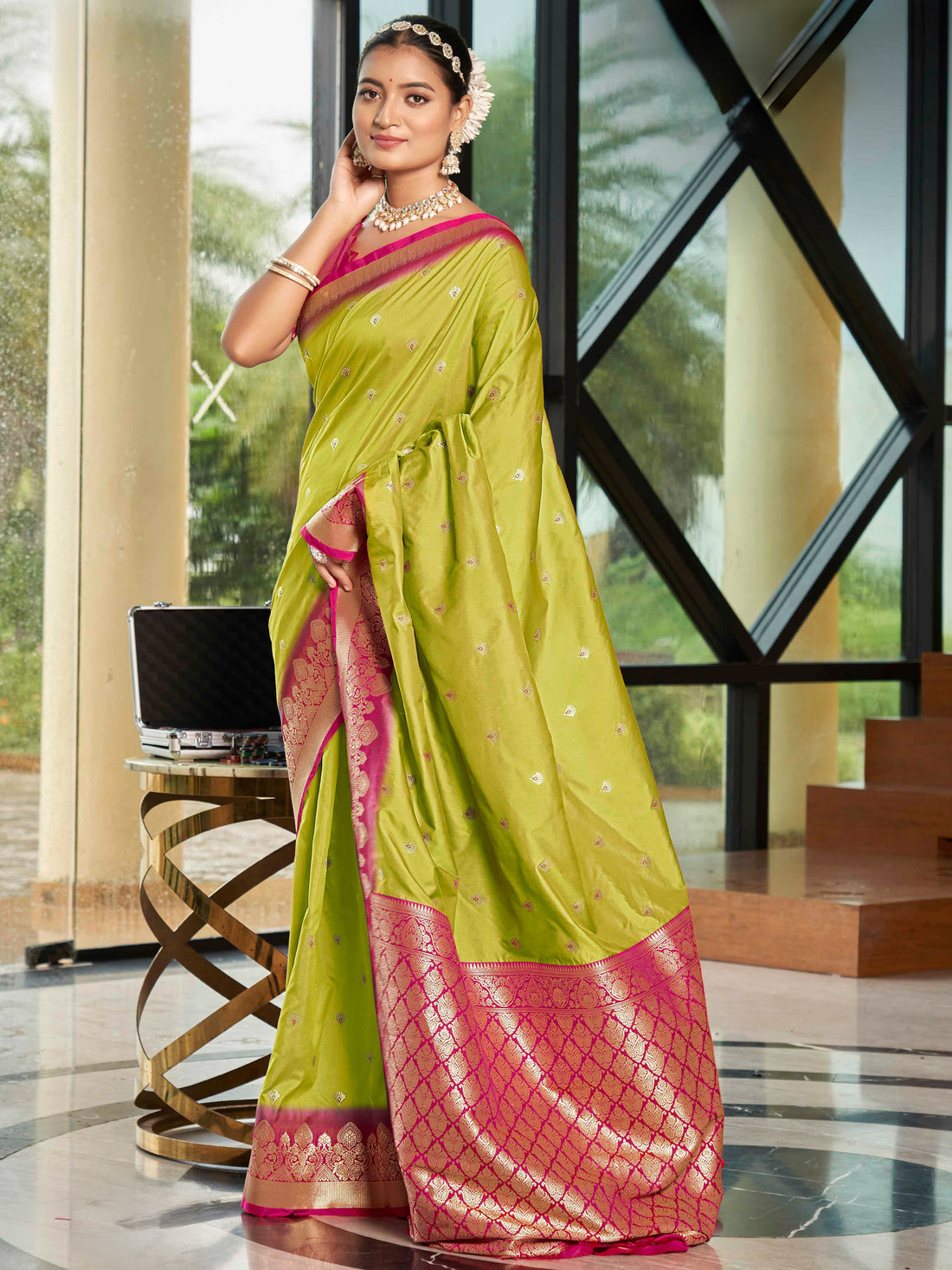 Inaya Weaving Silk Saree - Roop Darshan