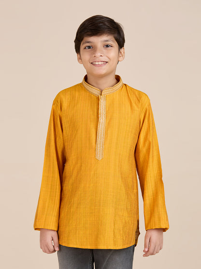 Boys Kurta - Roop Darshan