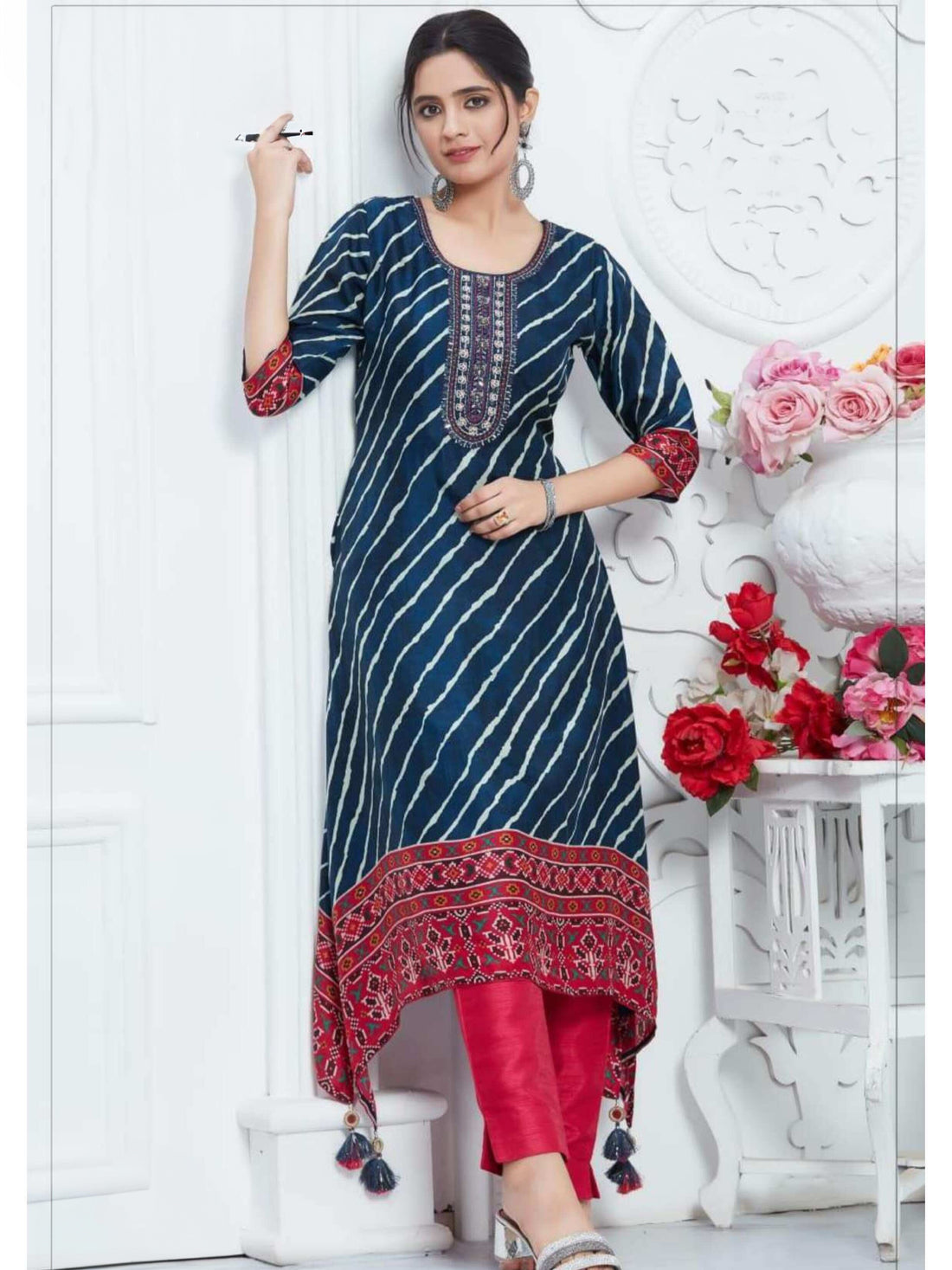 Ishita Kurti With Pant - Roop Darshan