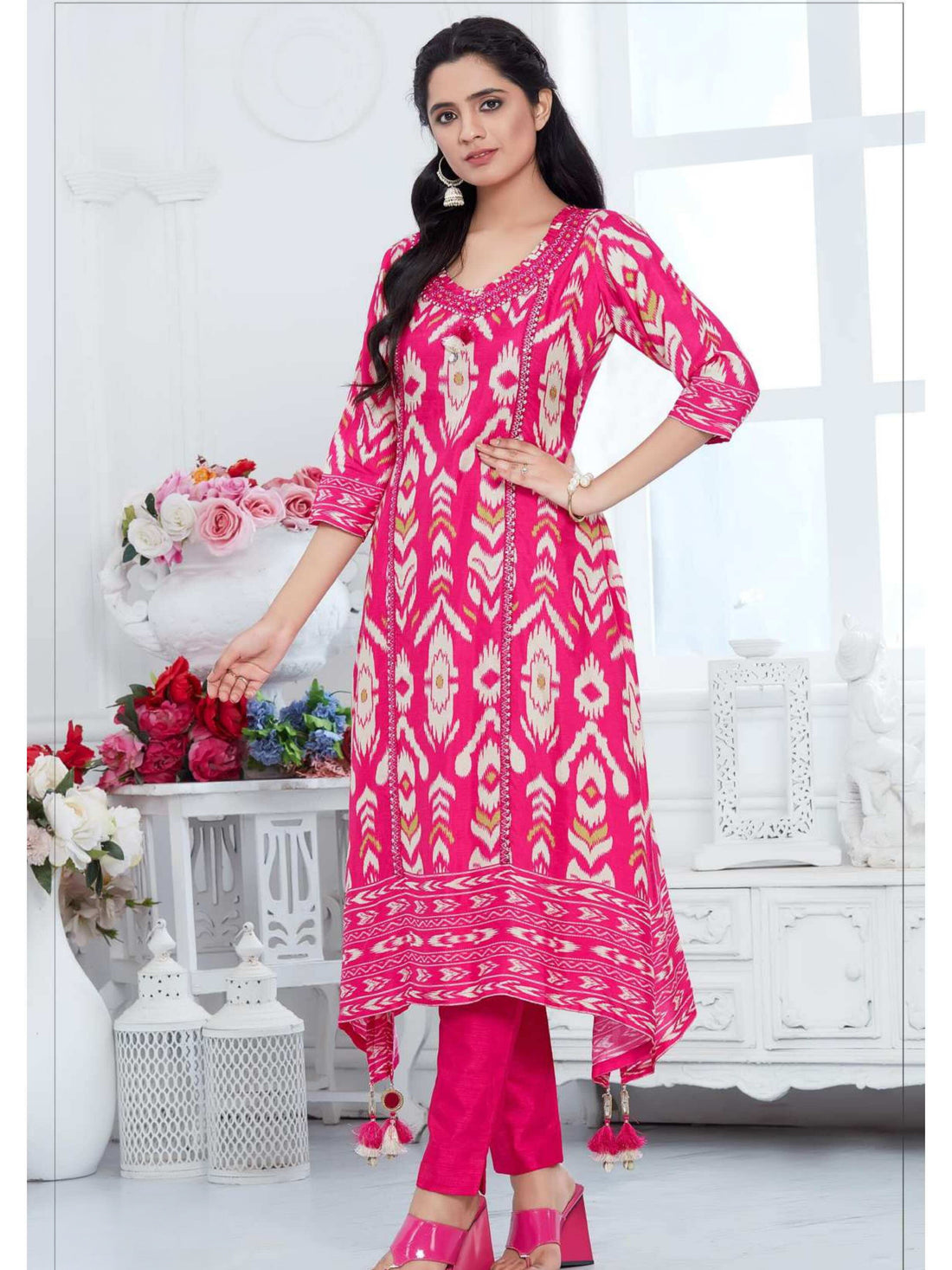 Kiana Kurti With Pant - Roop Darshan