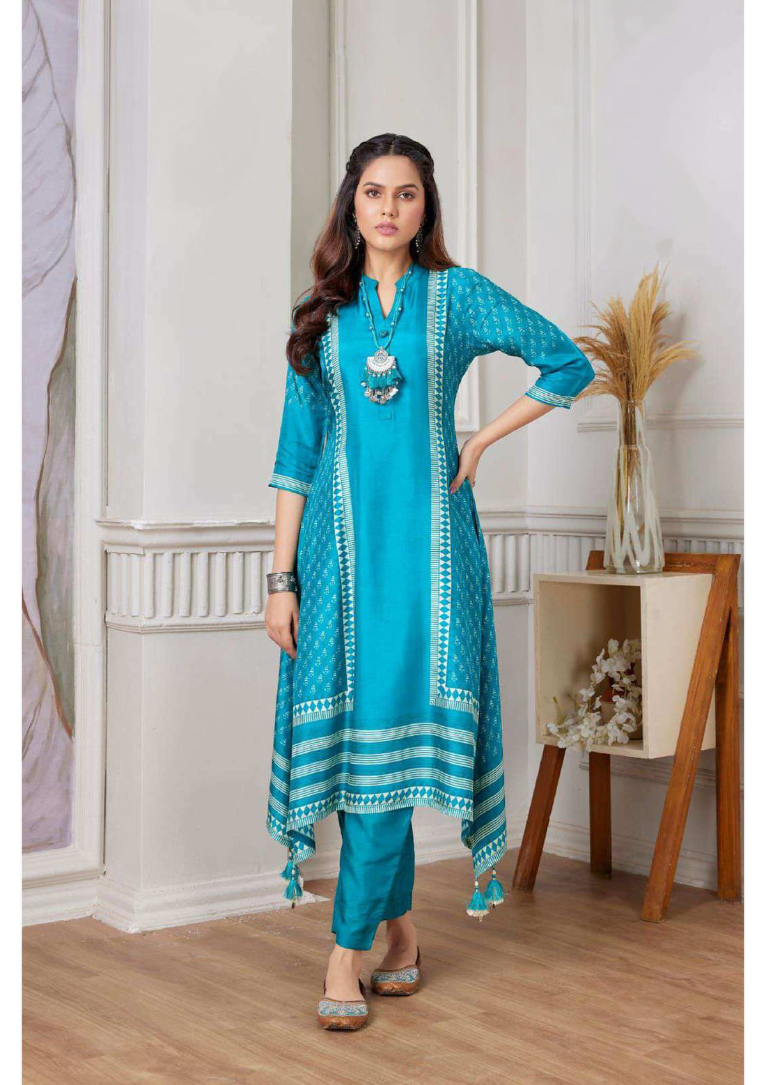 Anaya Kurti With Pant - Roop Darshan