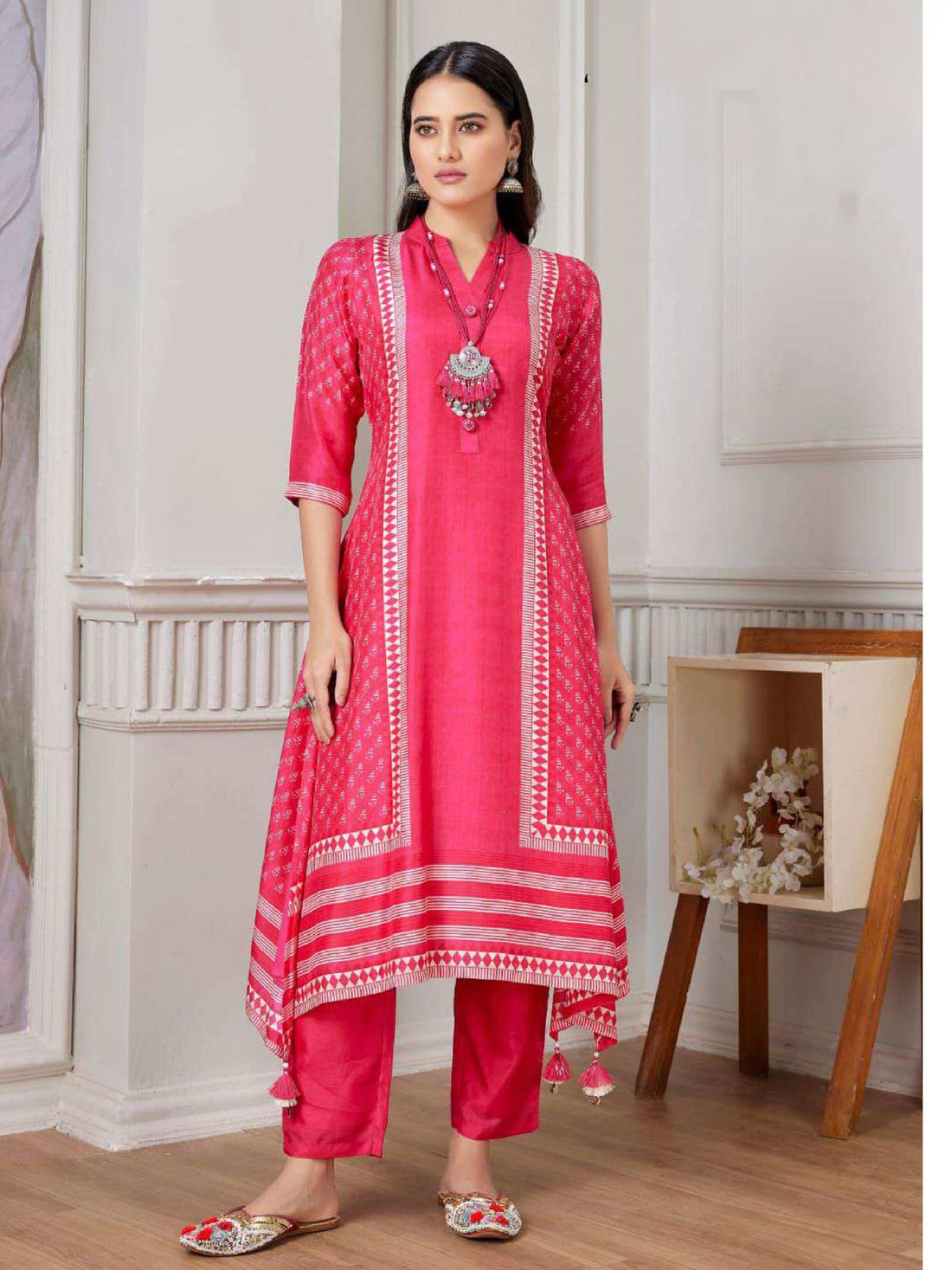 Anaya Kurti With Pant - Roop Darshan