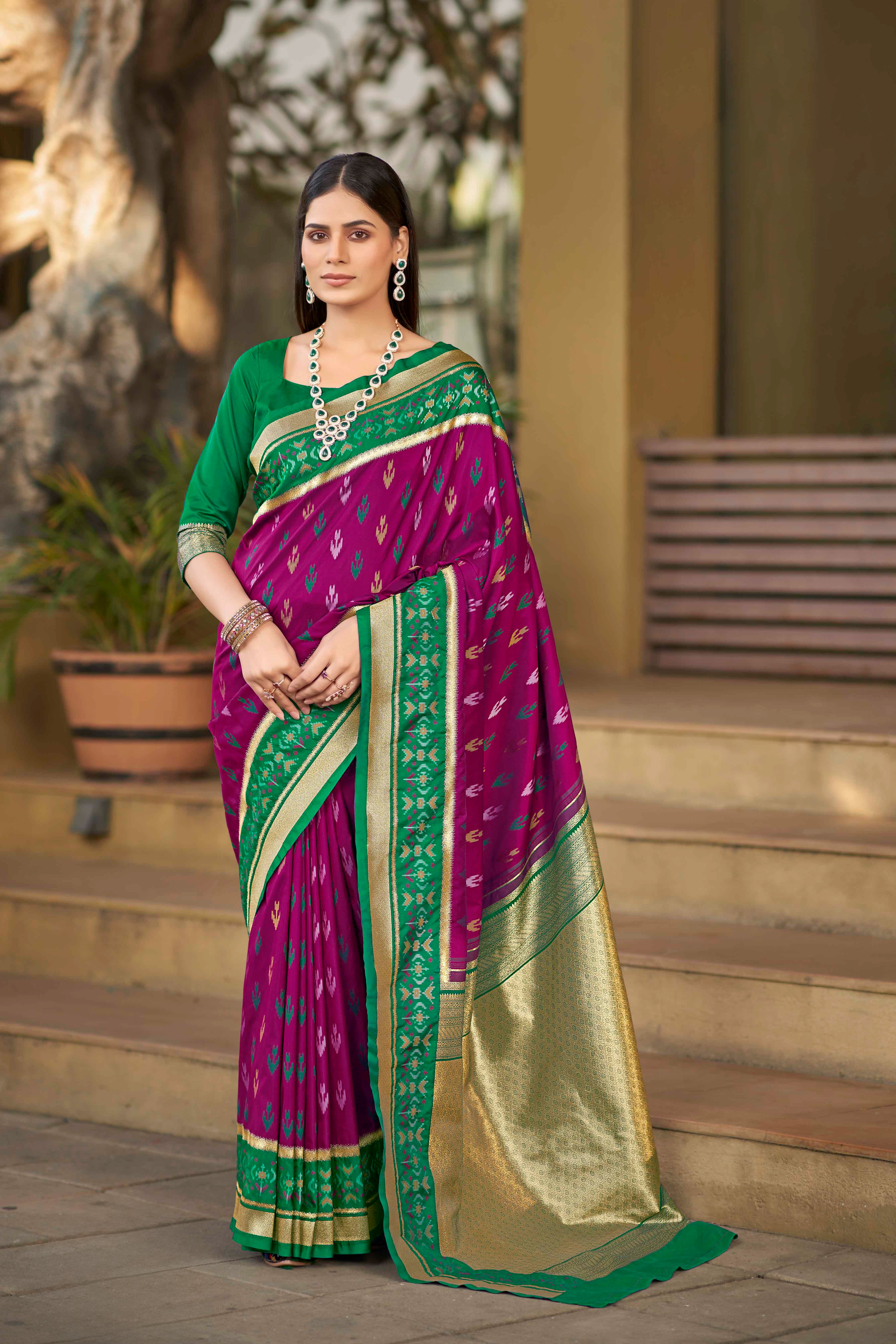 Karuna Weaving Silk Saree - Roop Darshan