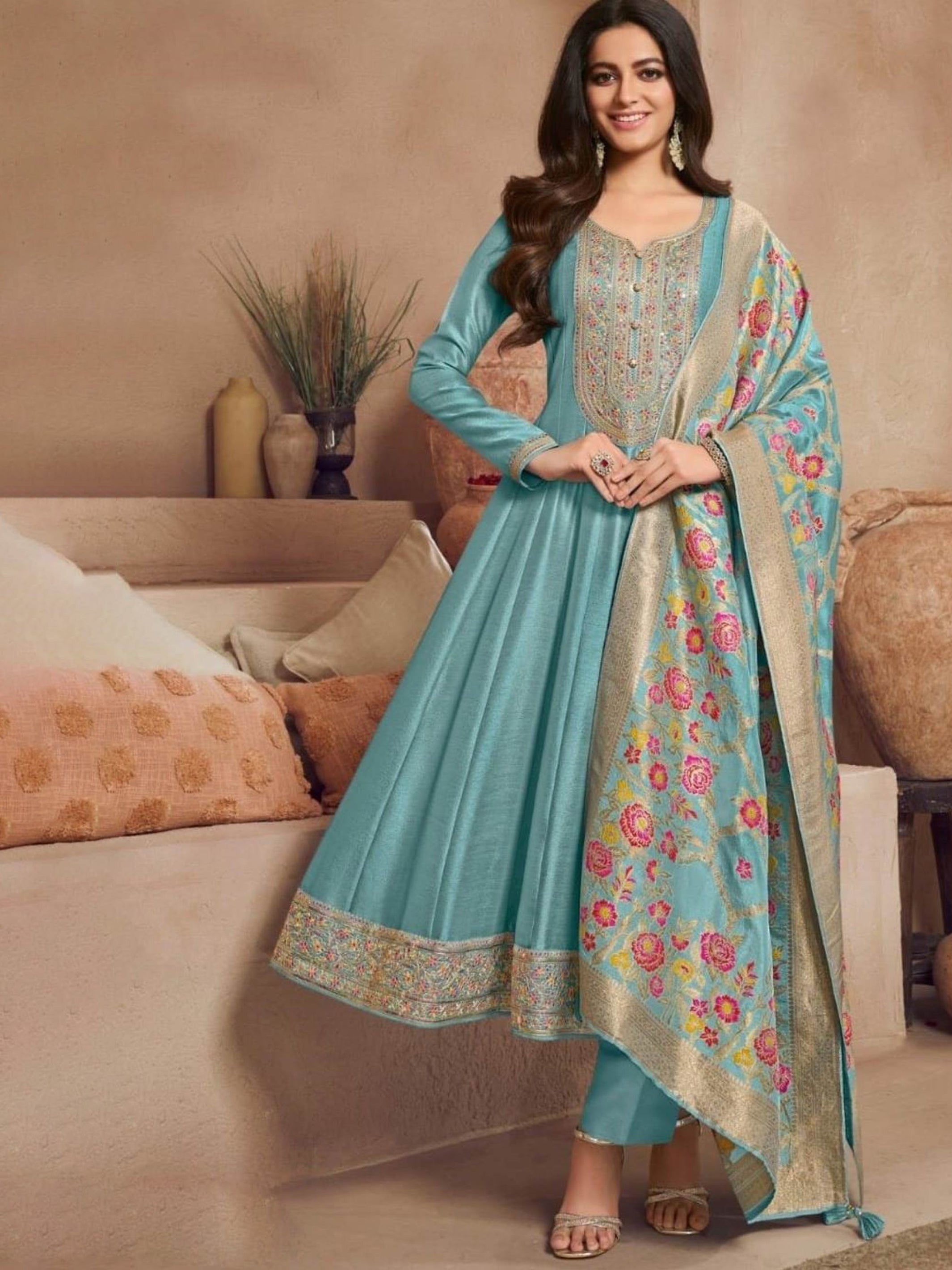 Tina Flair Suit - Roop Darshan