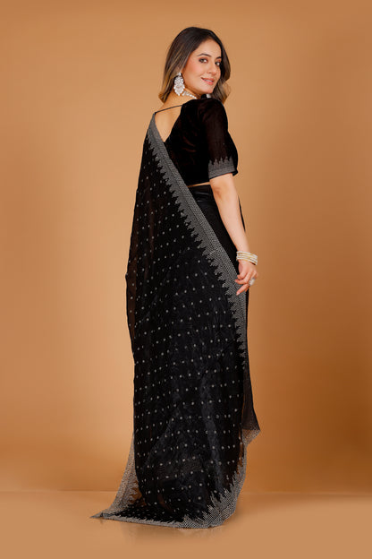 Navya Saree