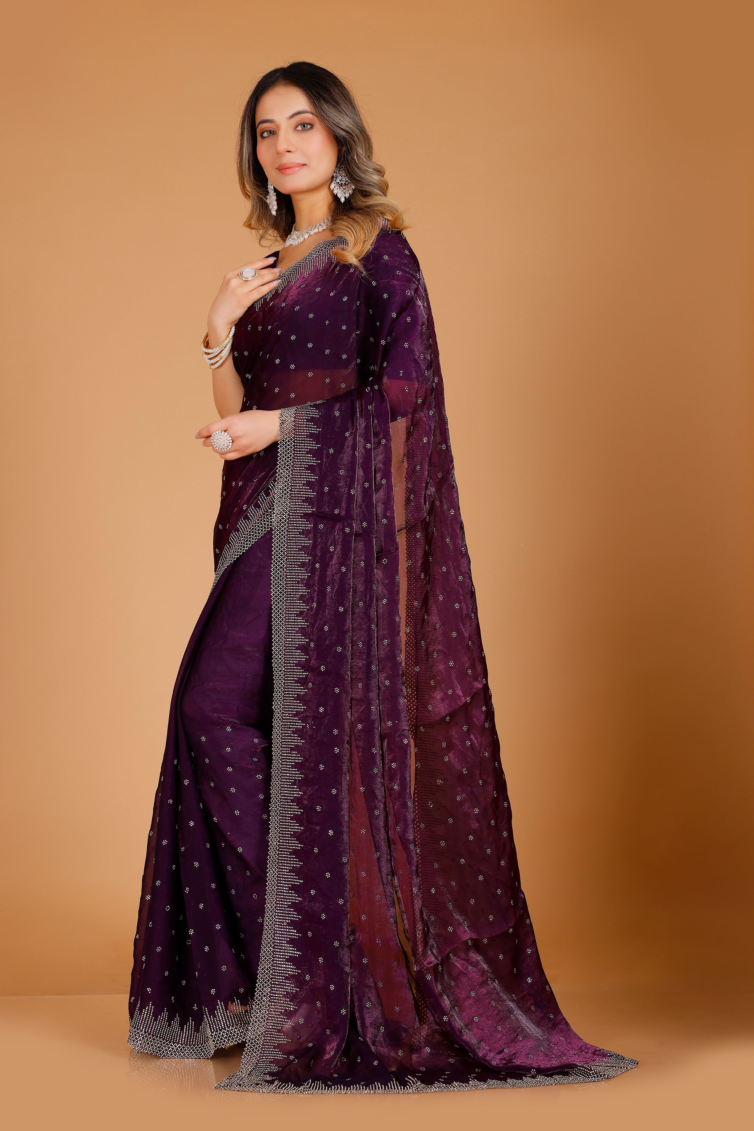 Navya Saree