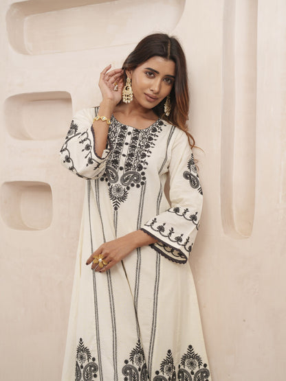 Inaya Flair Suit