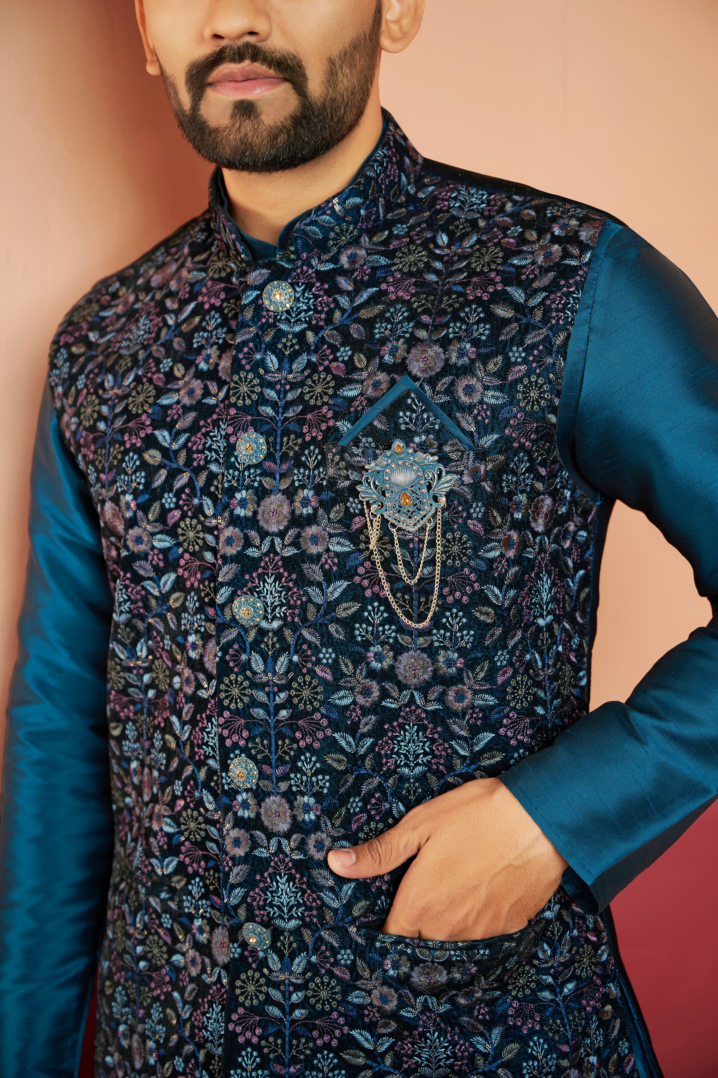 Mens Kurta Set With Jacket - Roop Darshan