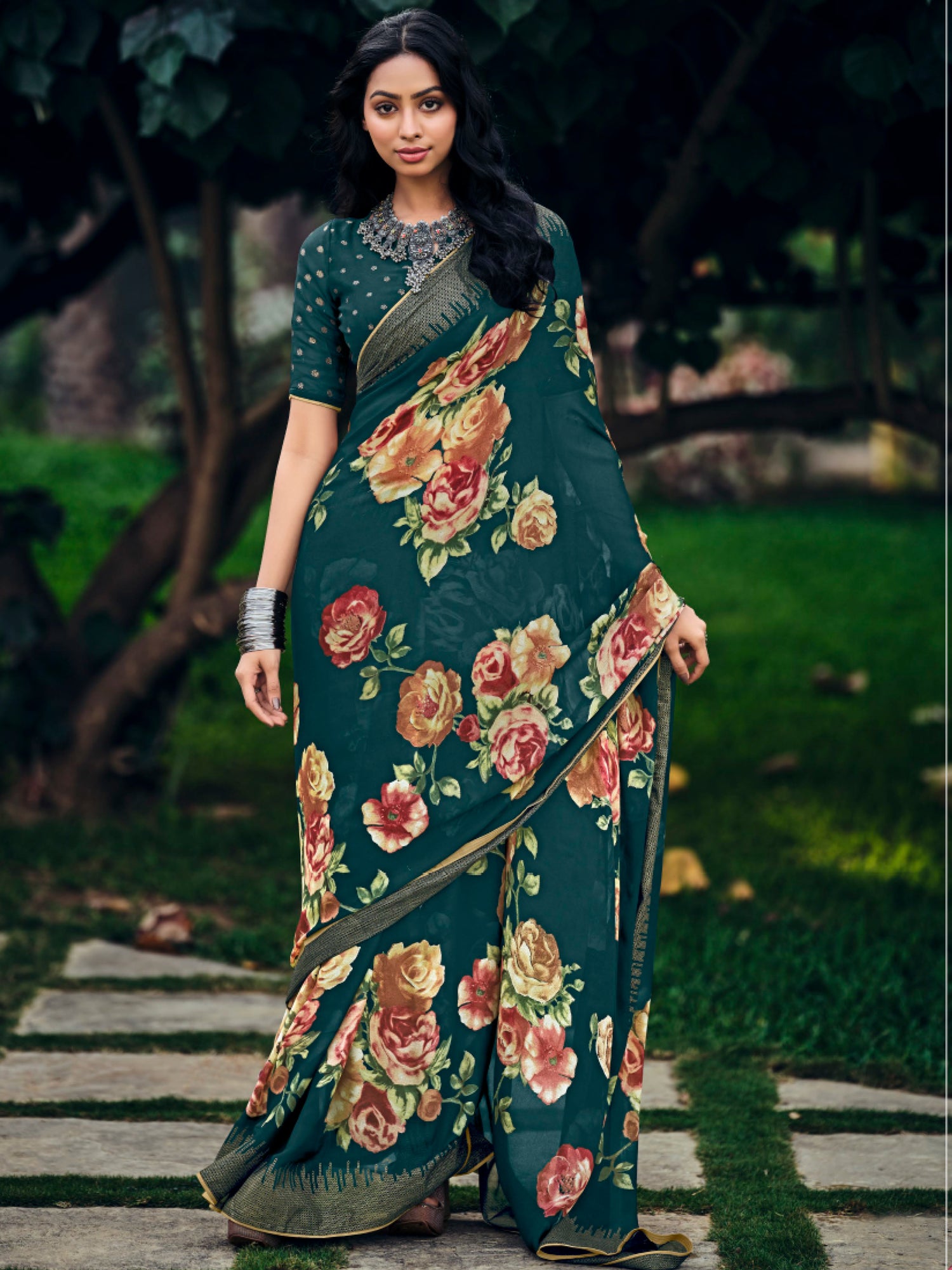 Kanika Saree