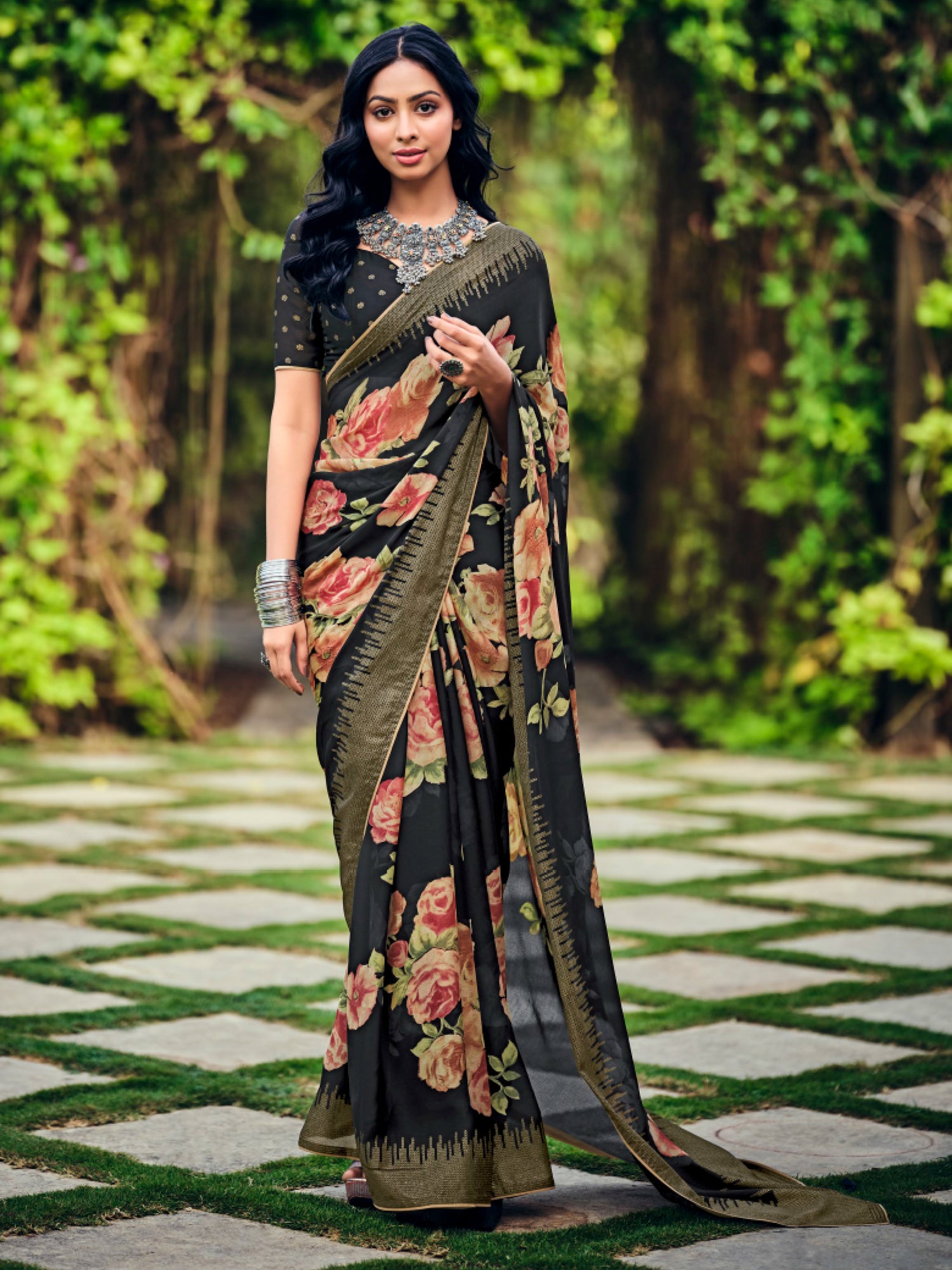 Kanika Saree
