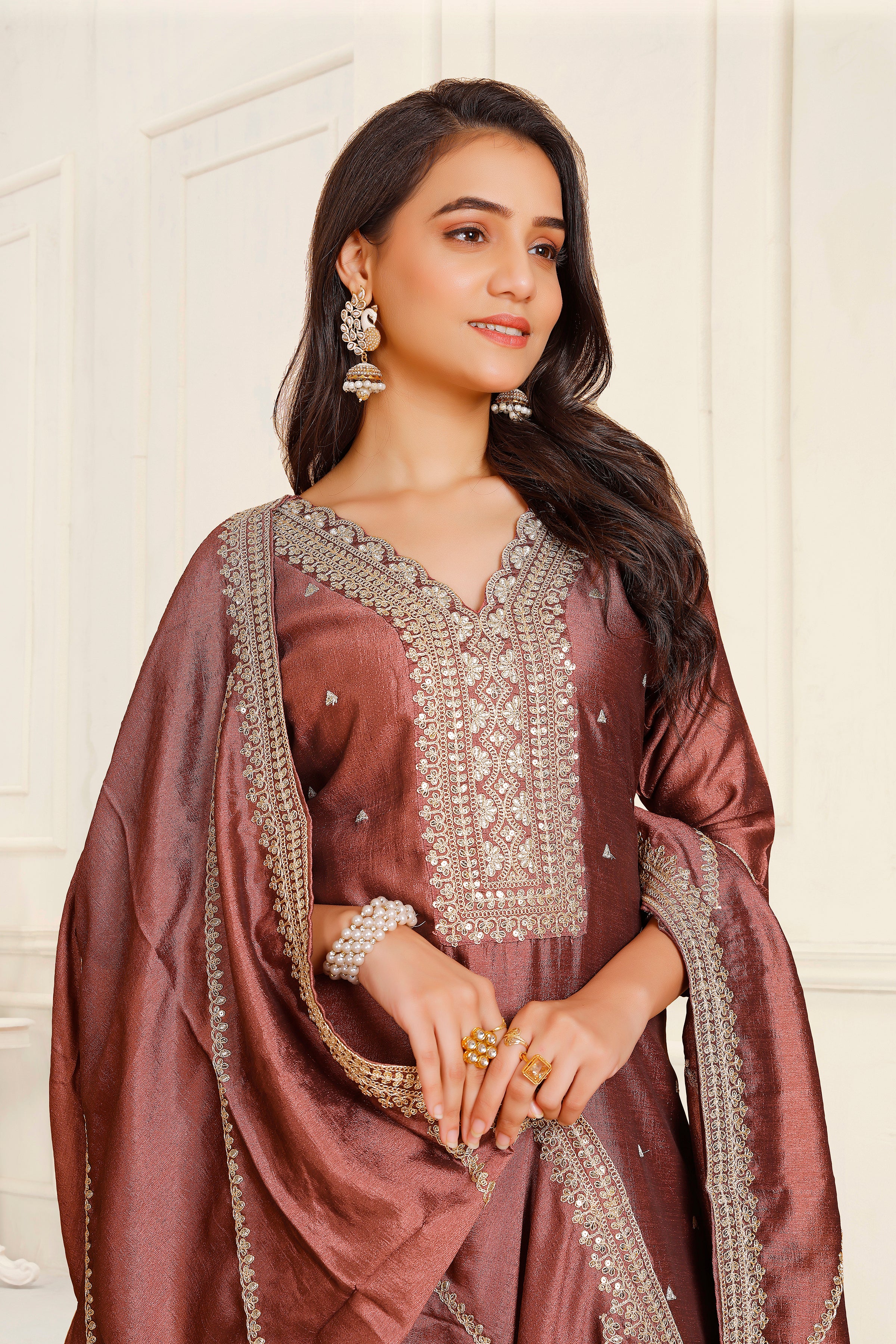 Keshni Kamiz &amp; Pant - Roop Darshan