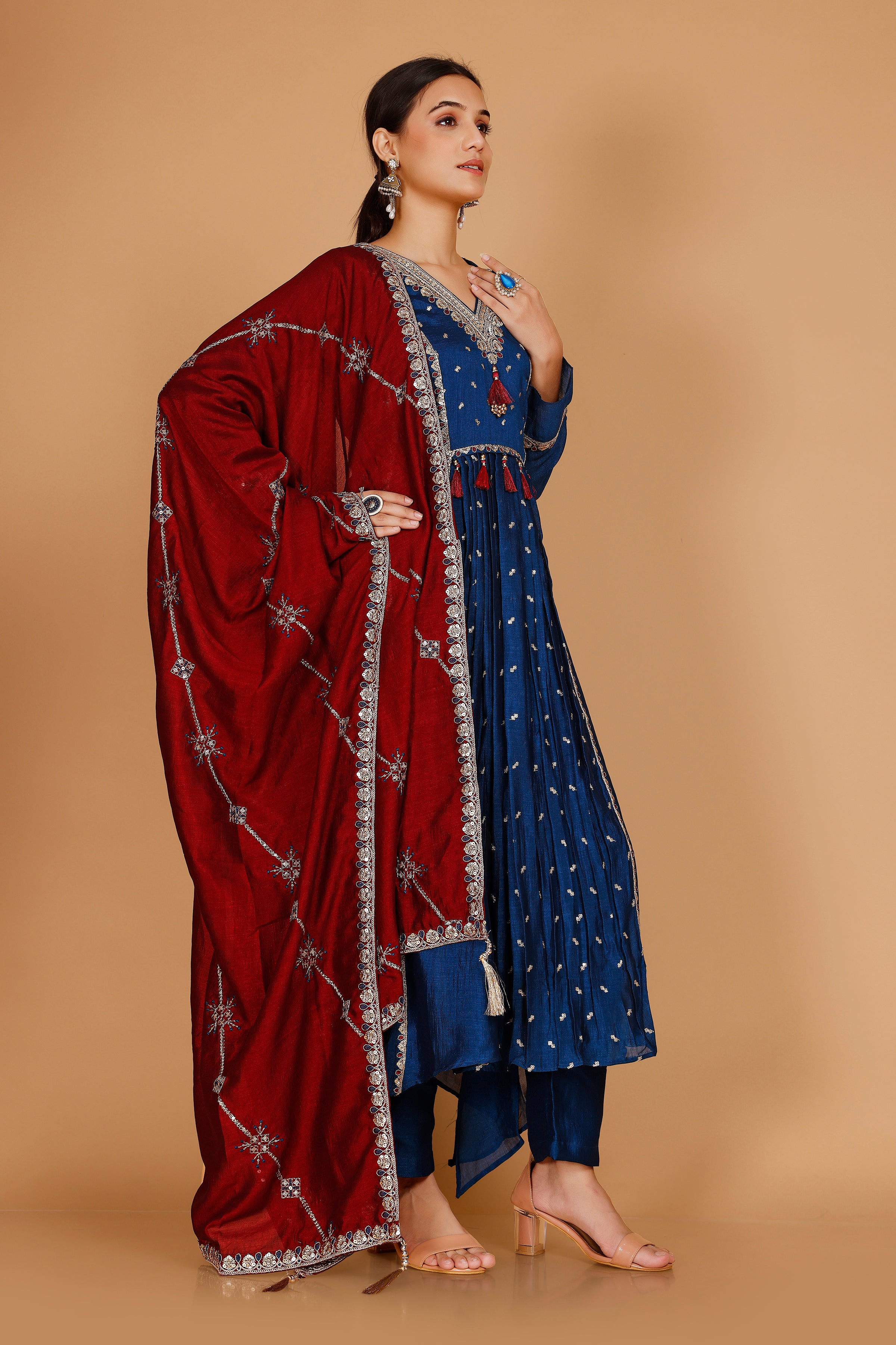 Jahnvi Naira Cut Kamiz Suit